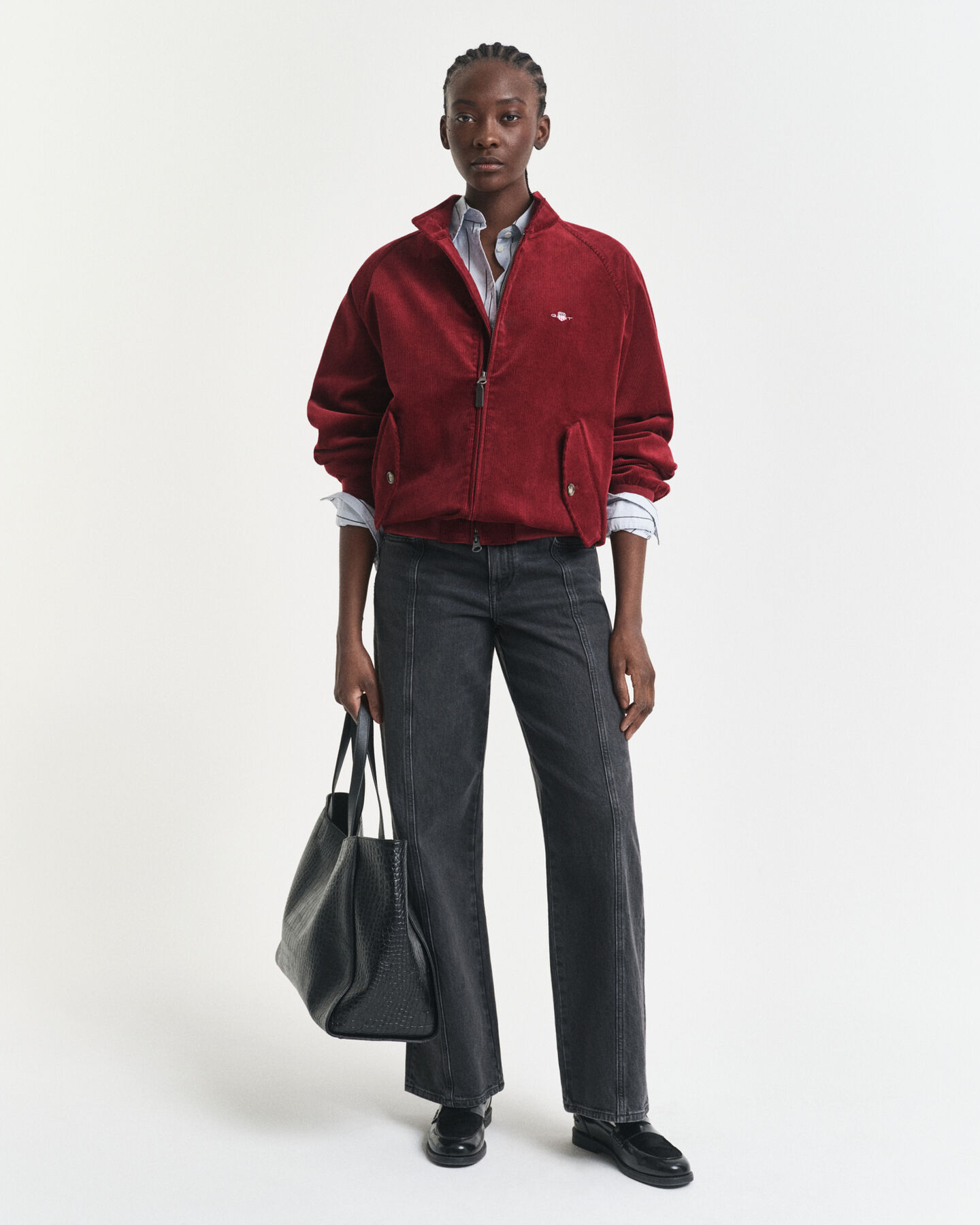 Jean coupe décontractée à jambes droites avec coutures apparentes