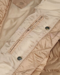 Doudoune sans manches l&eacute;g&egrave;re en duvet