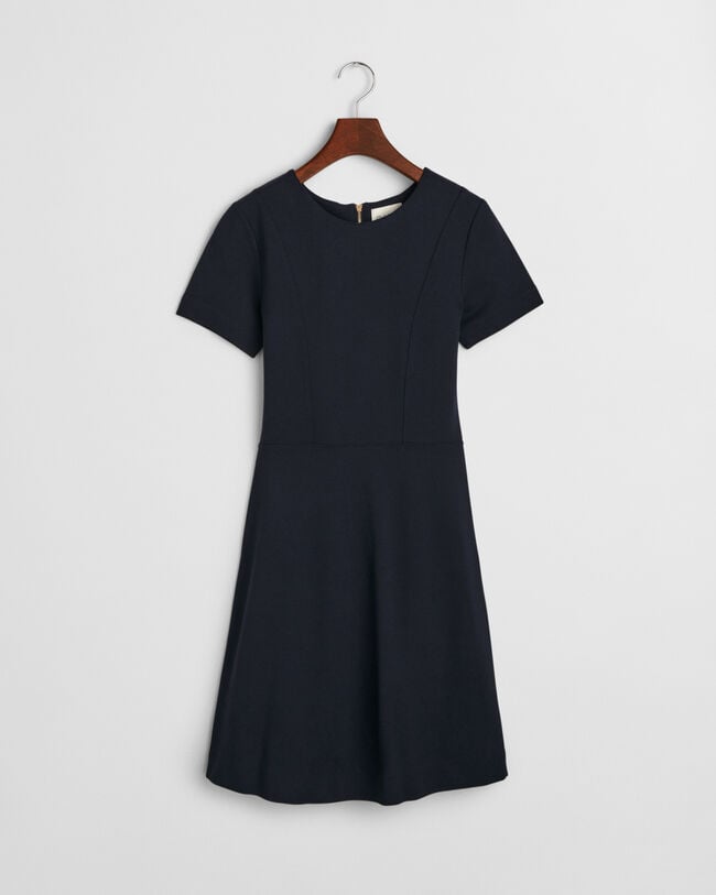 Robe en jersey ajustée et évasée