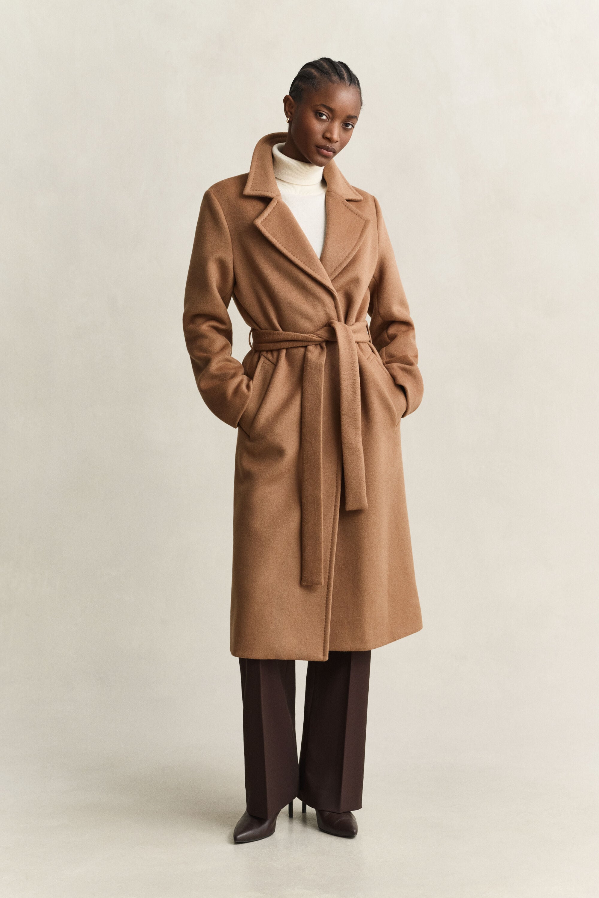 Manteau en laine mélangée avec ceinture