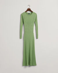 Robe ras du cou c&ocirc;tel&eacute;e