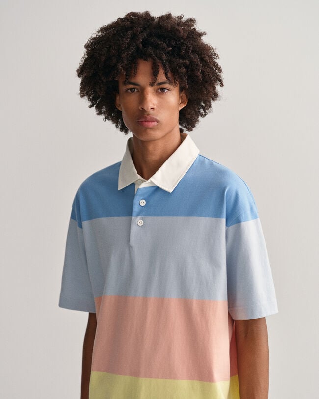 Polo Rugger r&eacute;tro &agrave; manches courtes avec rayures en colour-block