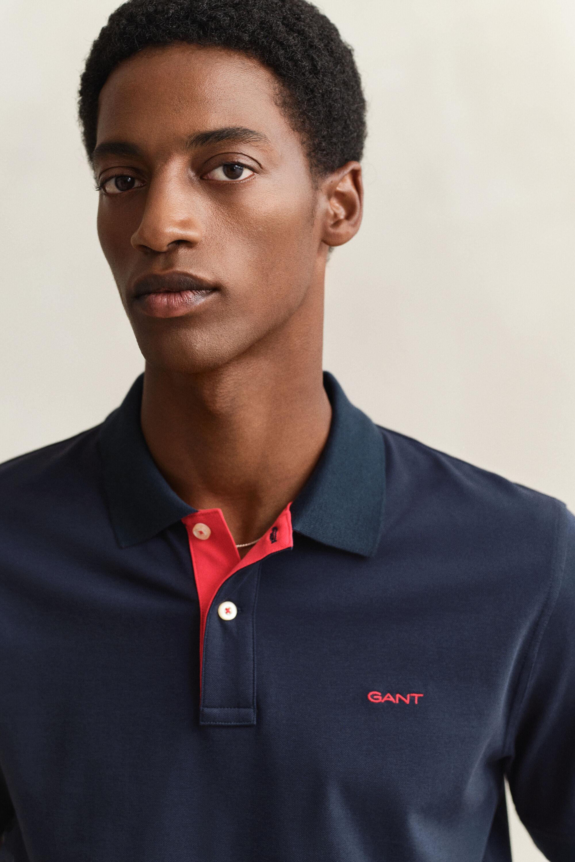 Polo en coton piqué contrastant