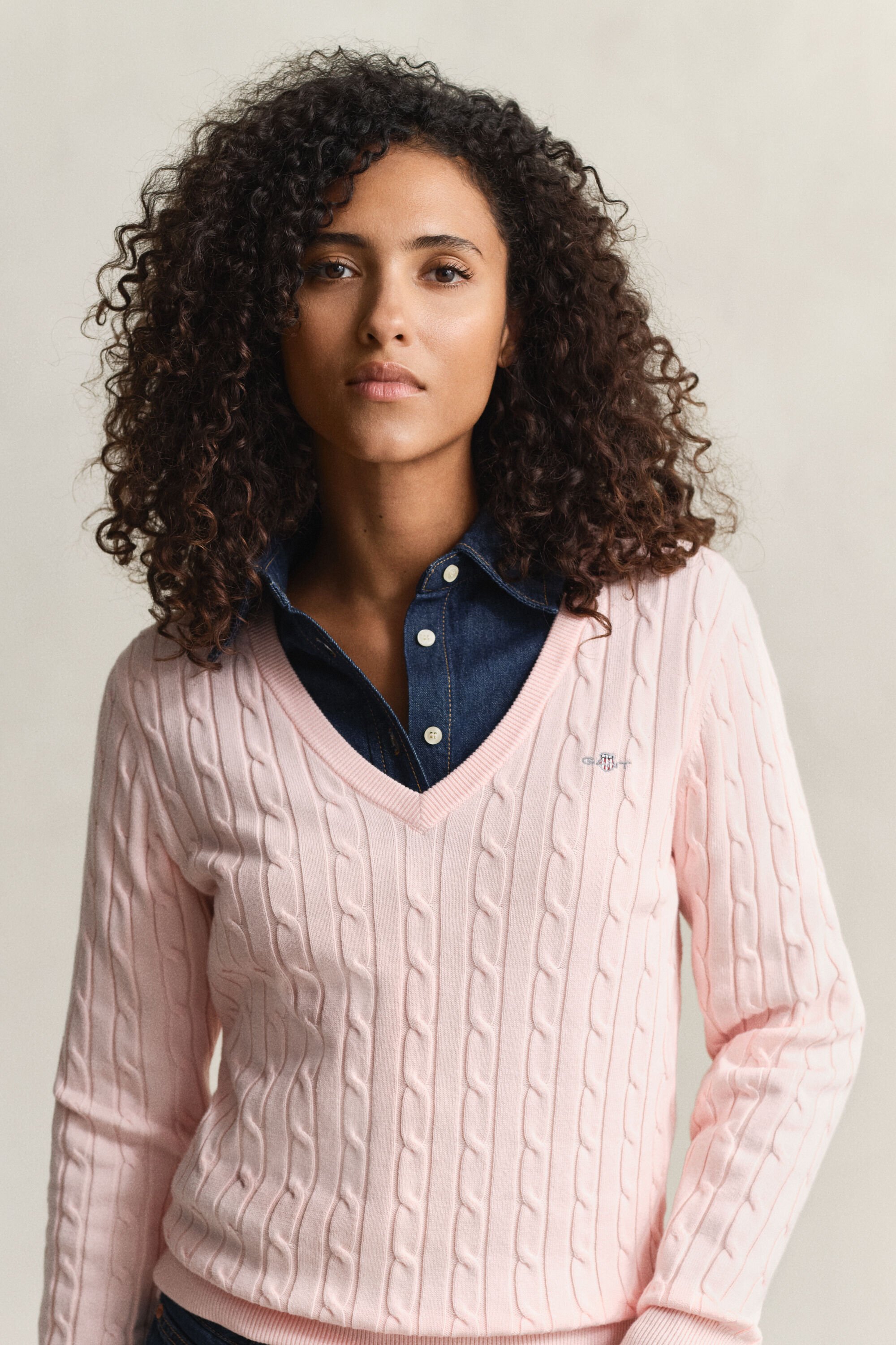 Pull col V en maille torsadée