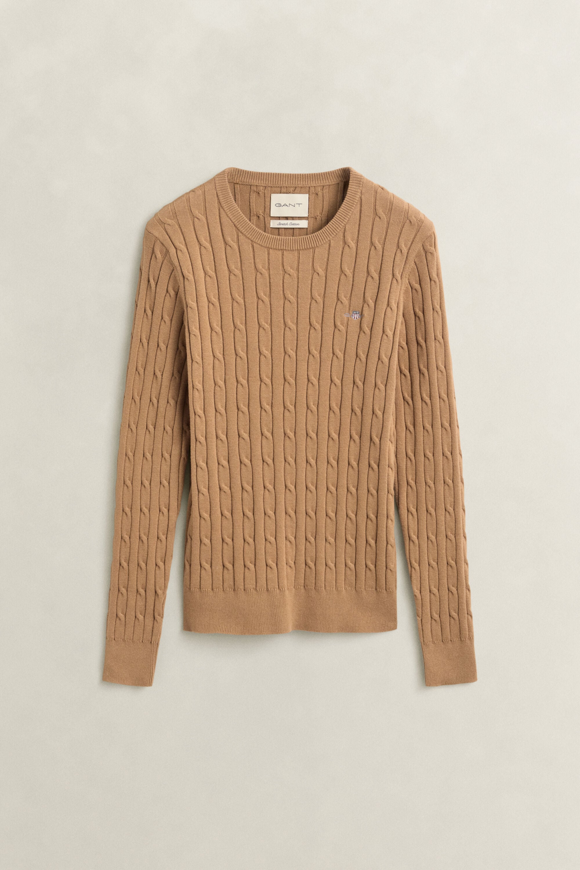 Pull en maille torsadée classique