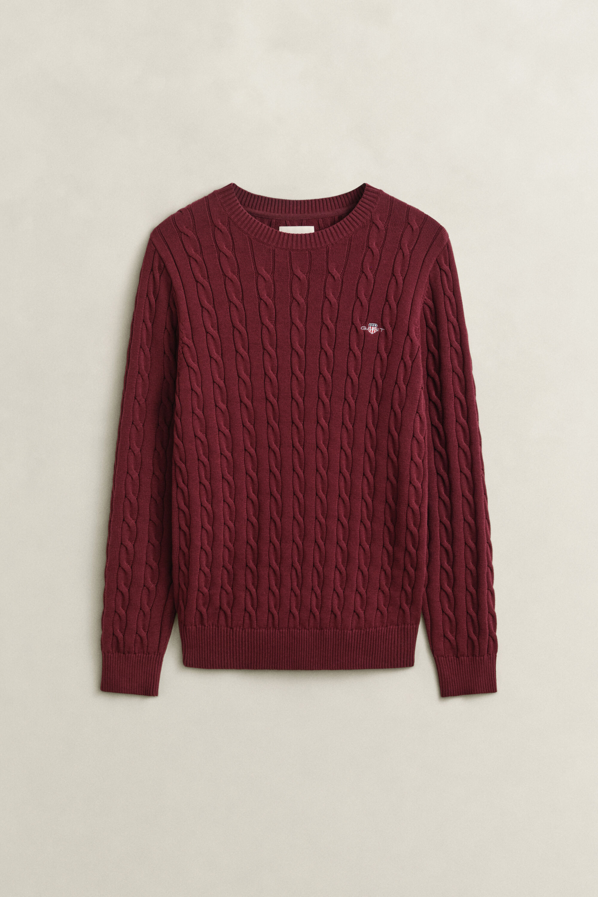 Pull en maille torsadée classique