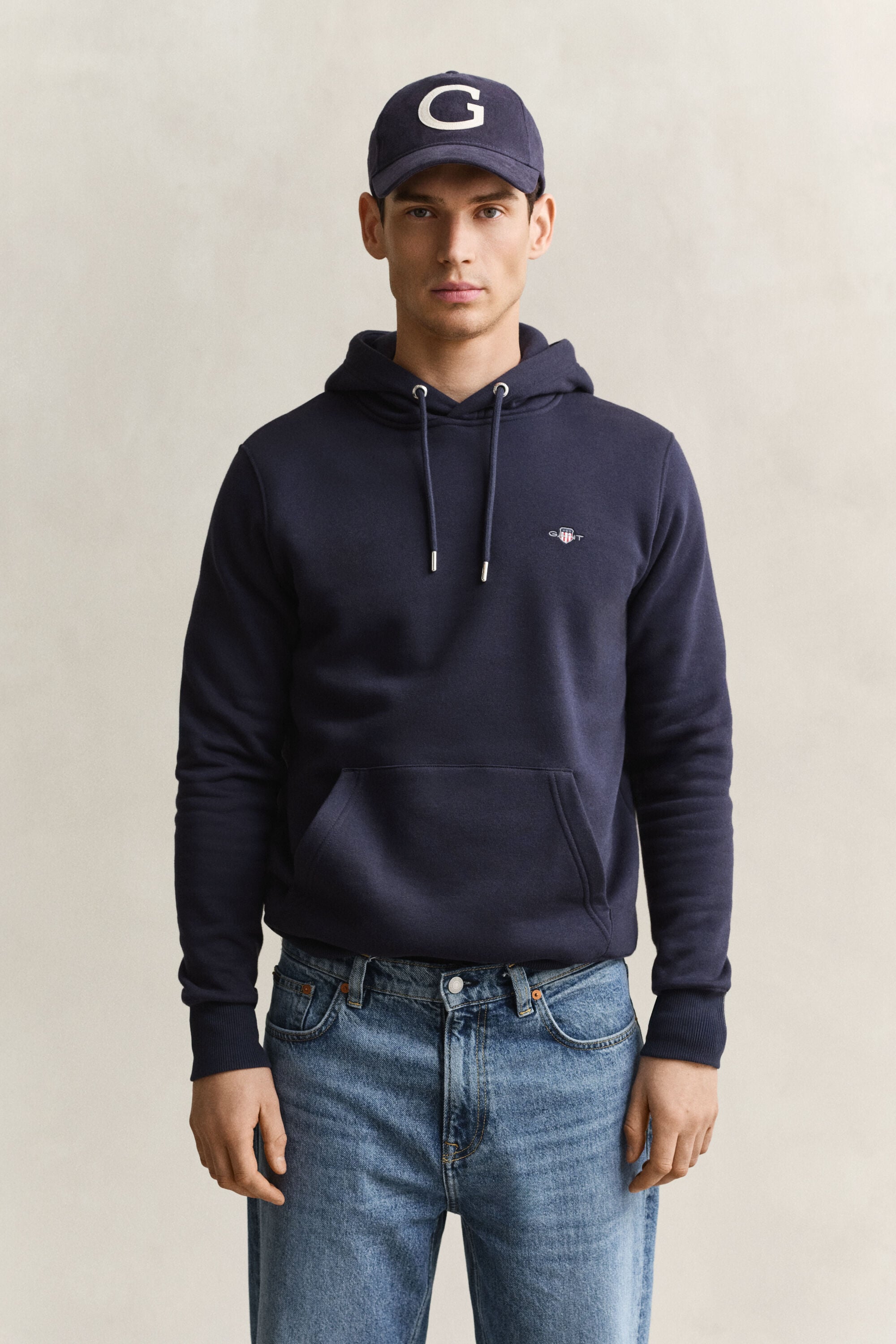 Sweat à capuche avec écusson