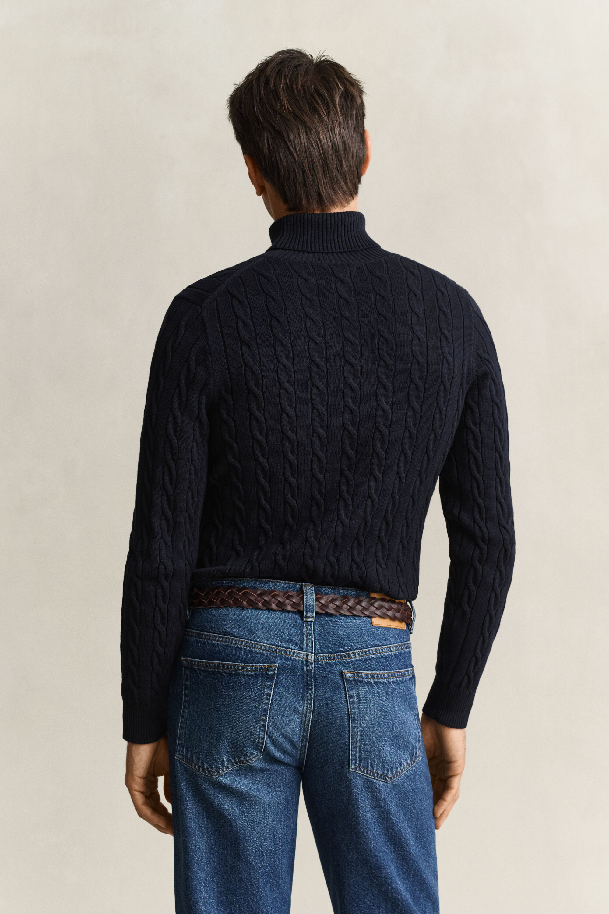 Pull col roulé en maille torsadée de coton