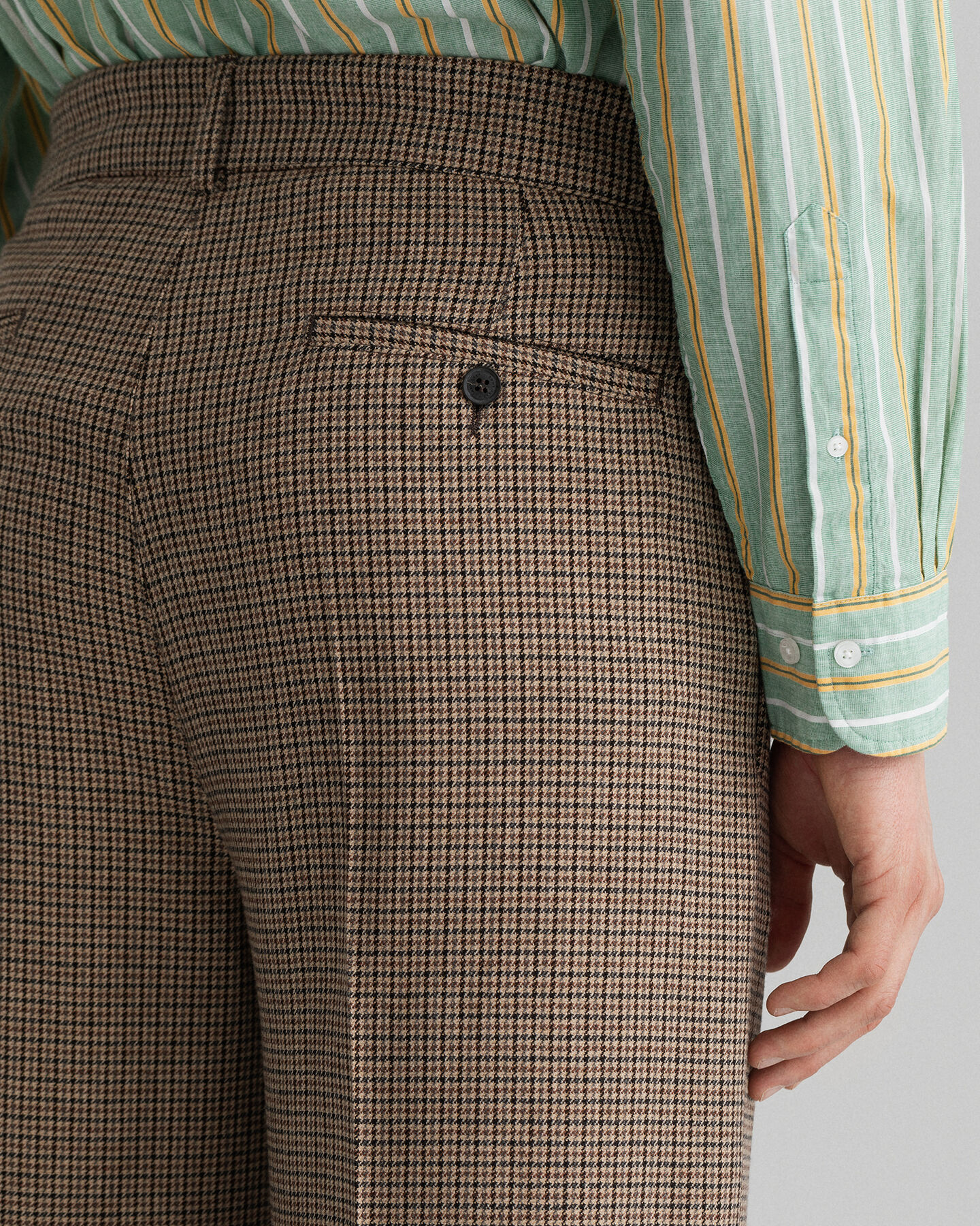 Pantalon de costume plissé à carreaux