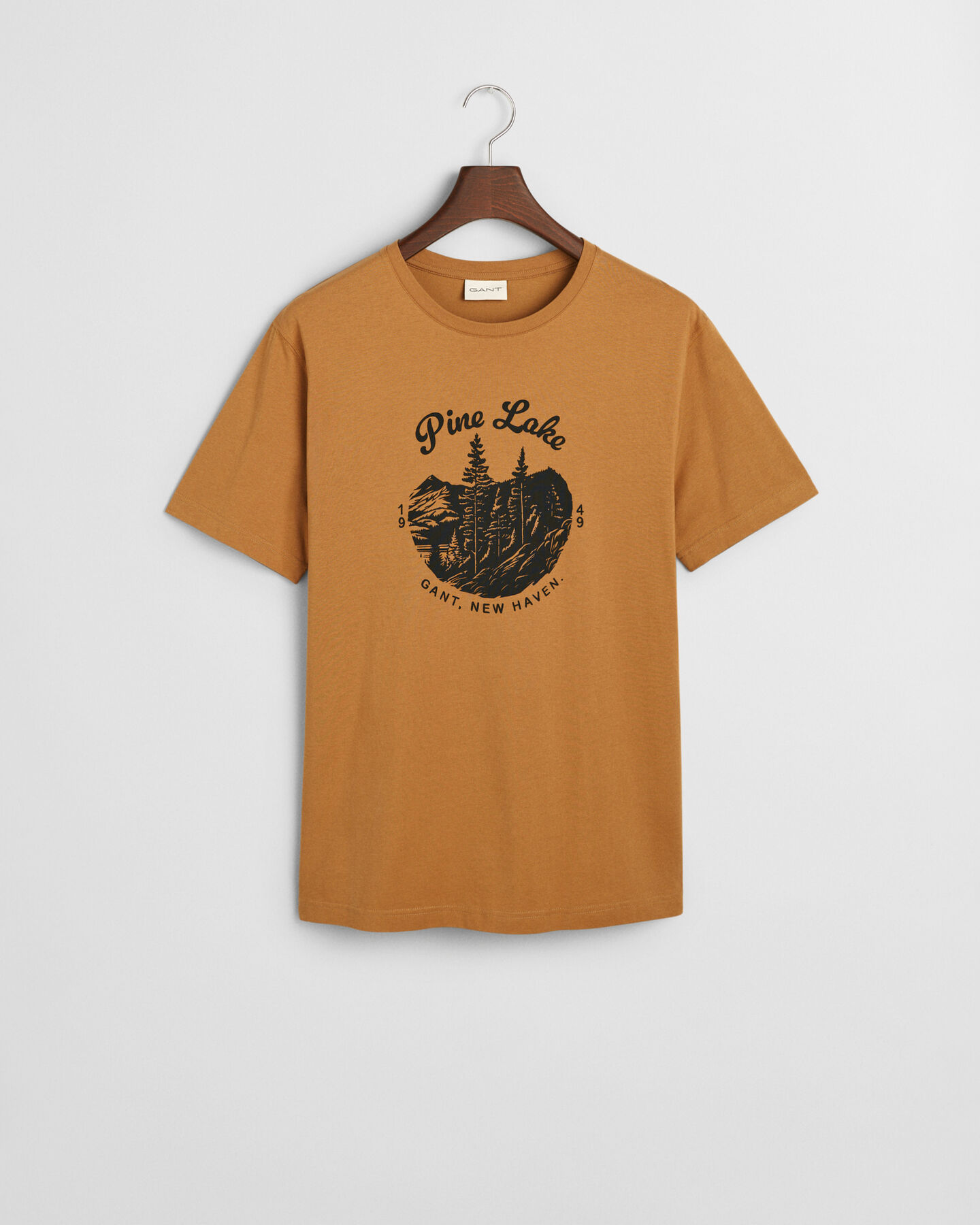 T-shirt avec illustration Outdoor