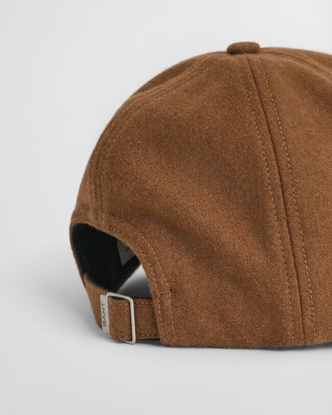Casquette en molleton avec écusson