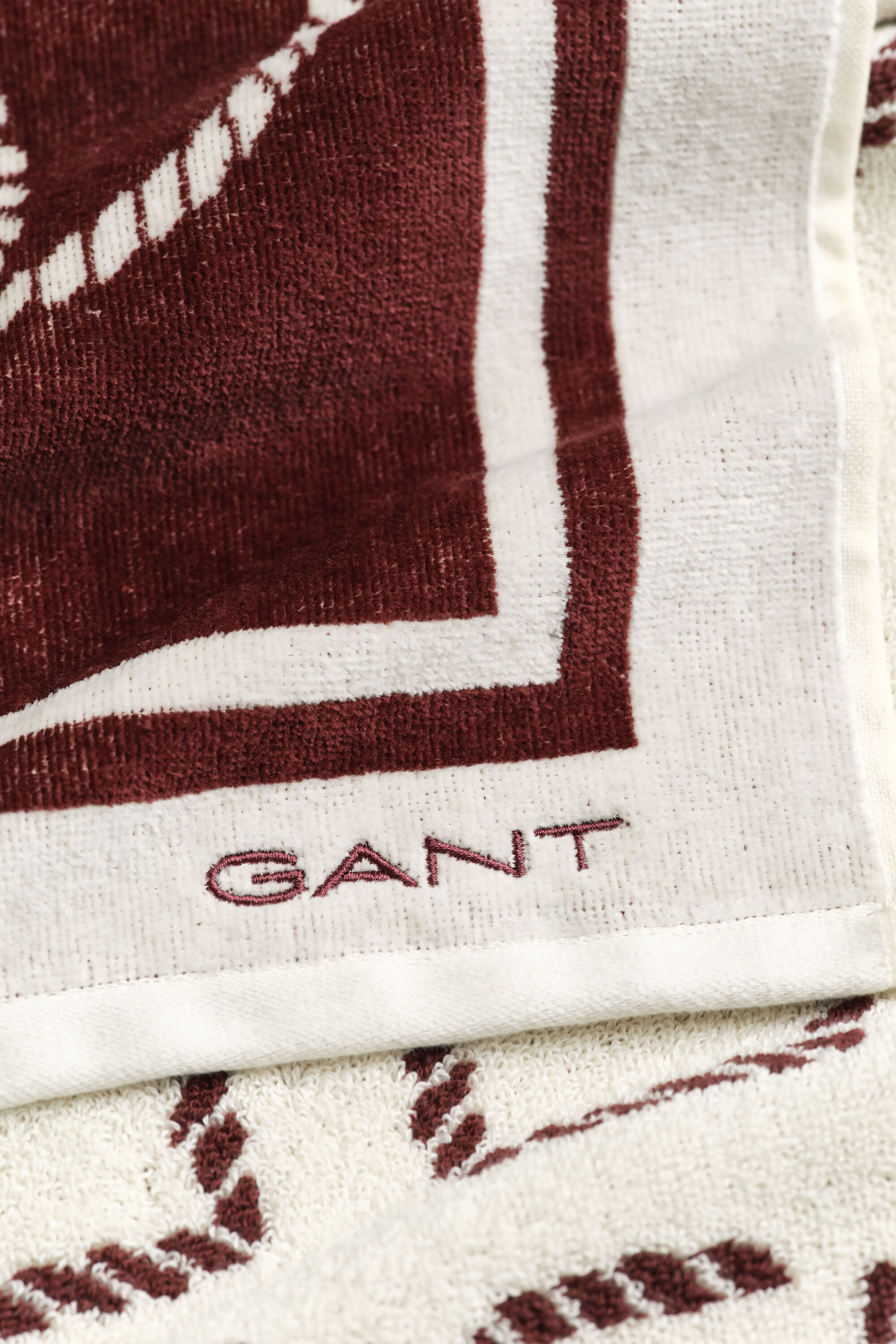 Serviette de plage à monogrammes imprimés