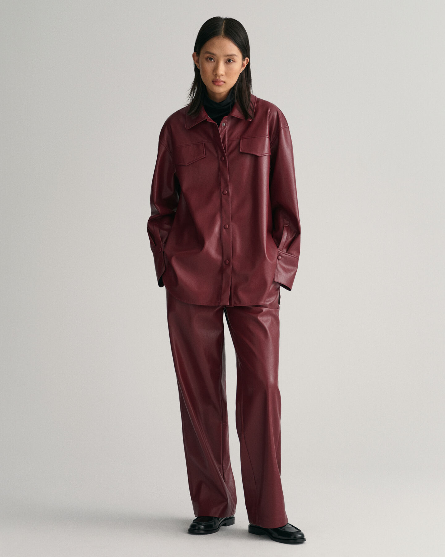 Surchemise en similicuir