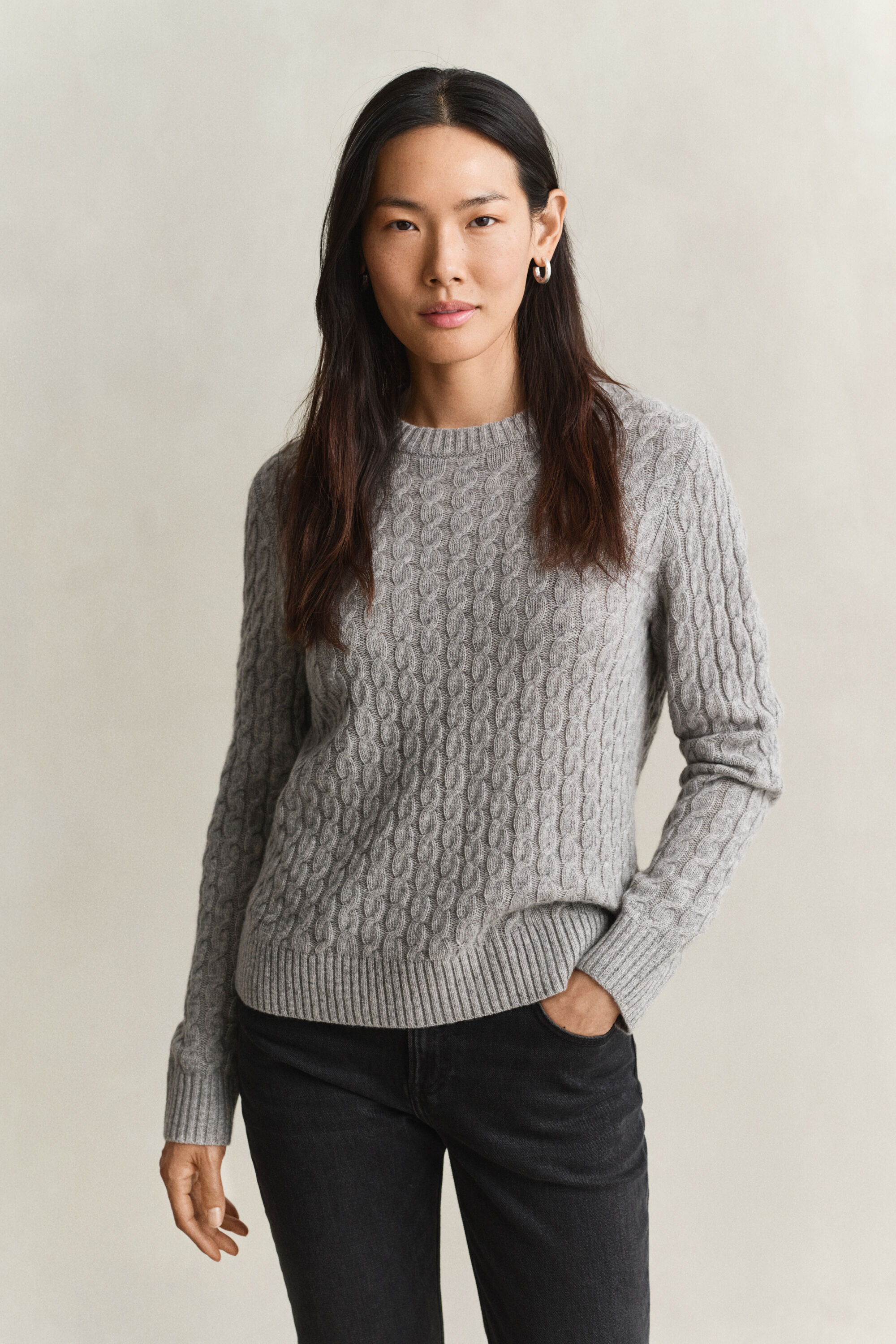 Pull en cachemire à maille torsadée