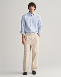 Pantalon chino relaxed fit en coton bross&eacute;