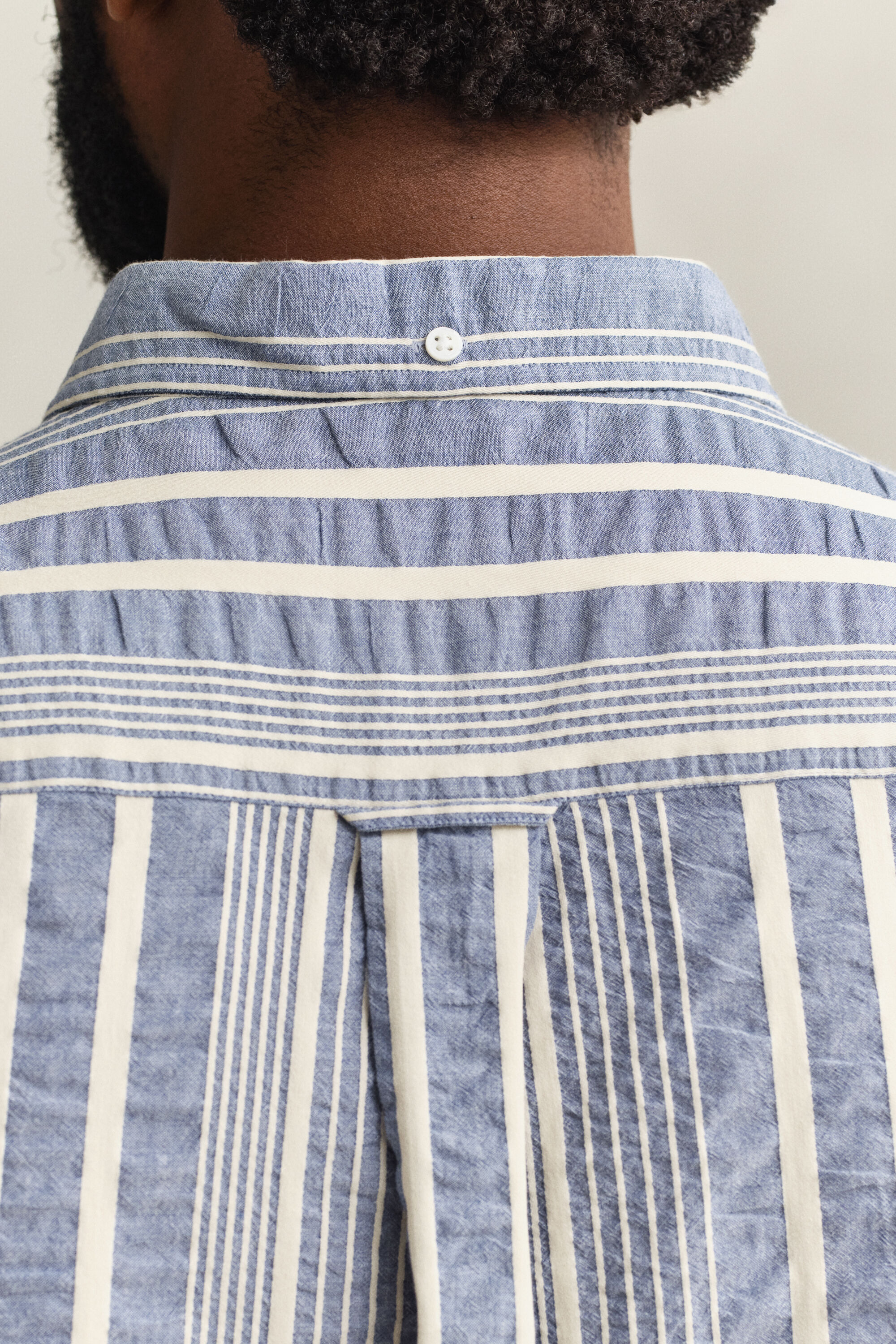 Chemise coupe décontractée en seersucker à rayures