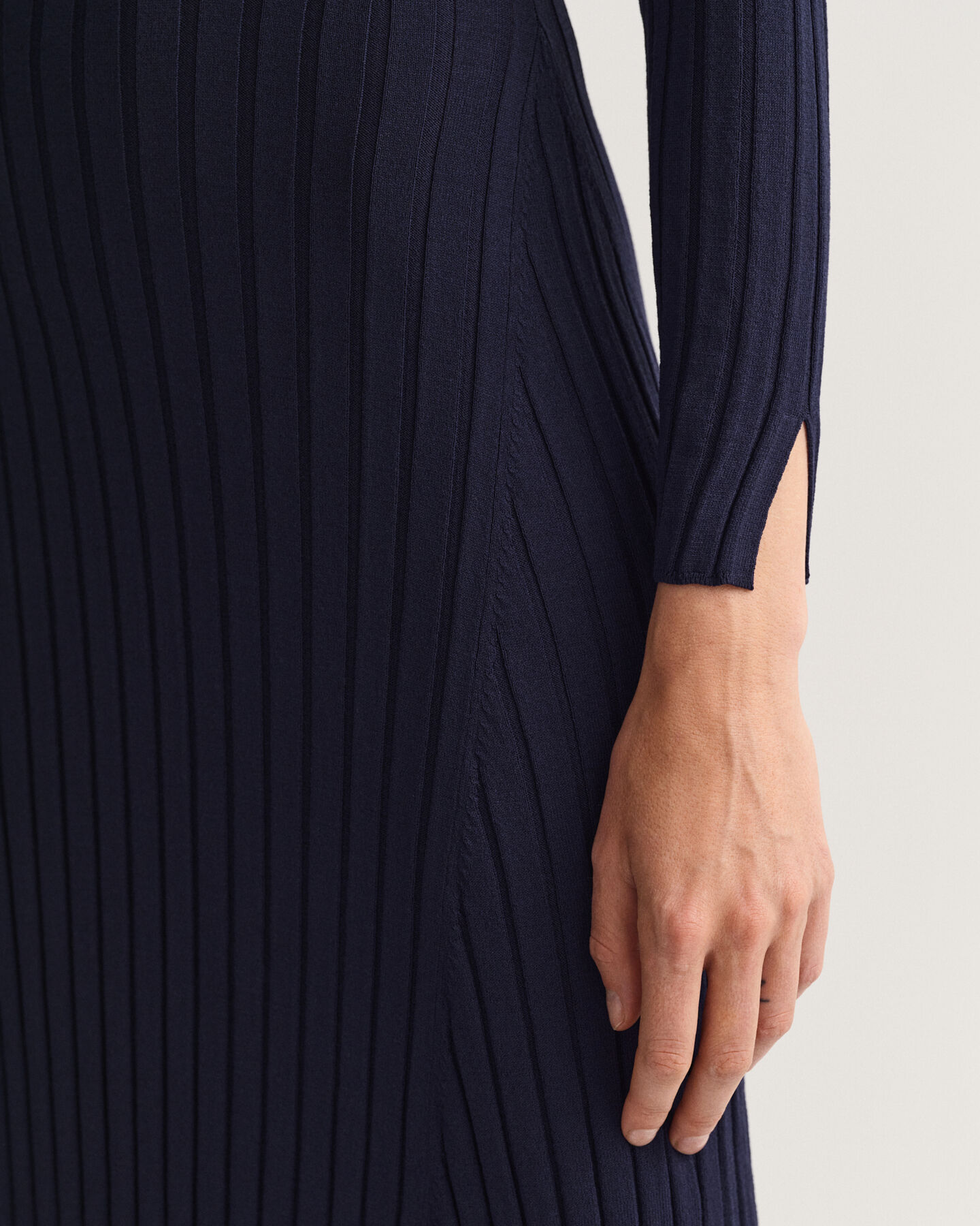 Robe ras du cou côtelée