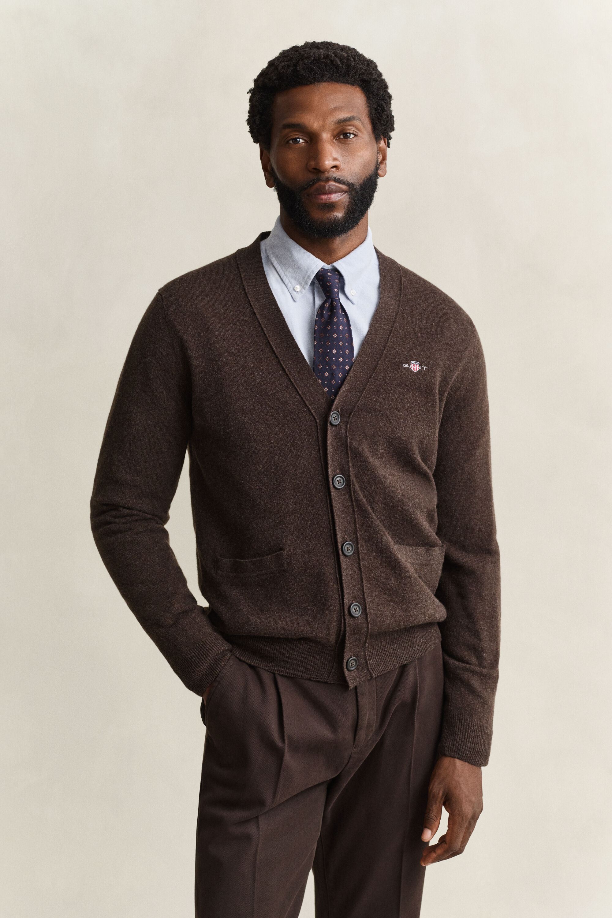 Cardigan col V en laine d’agneau