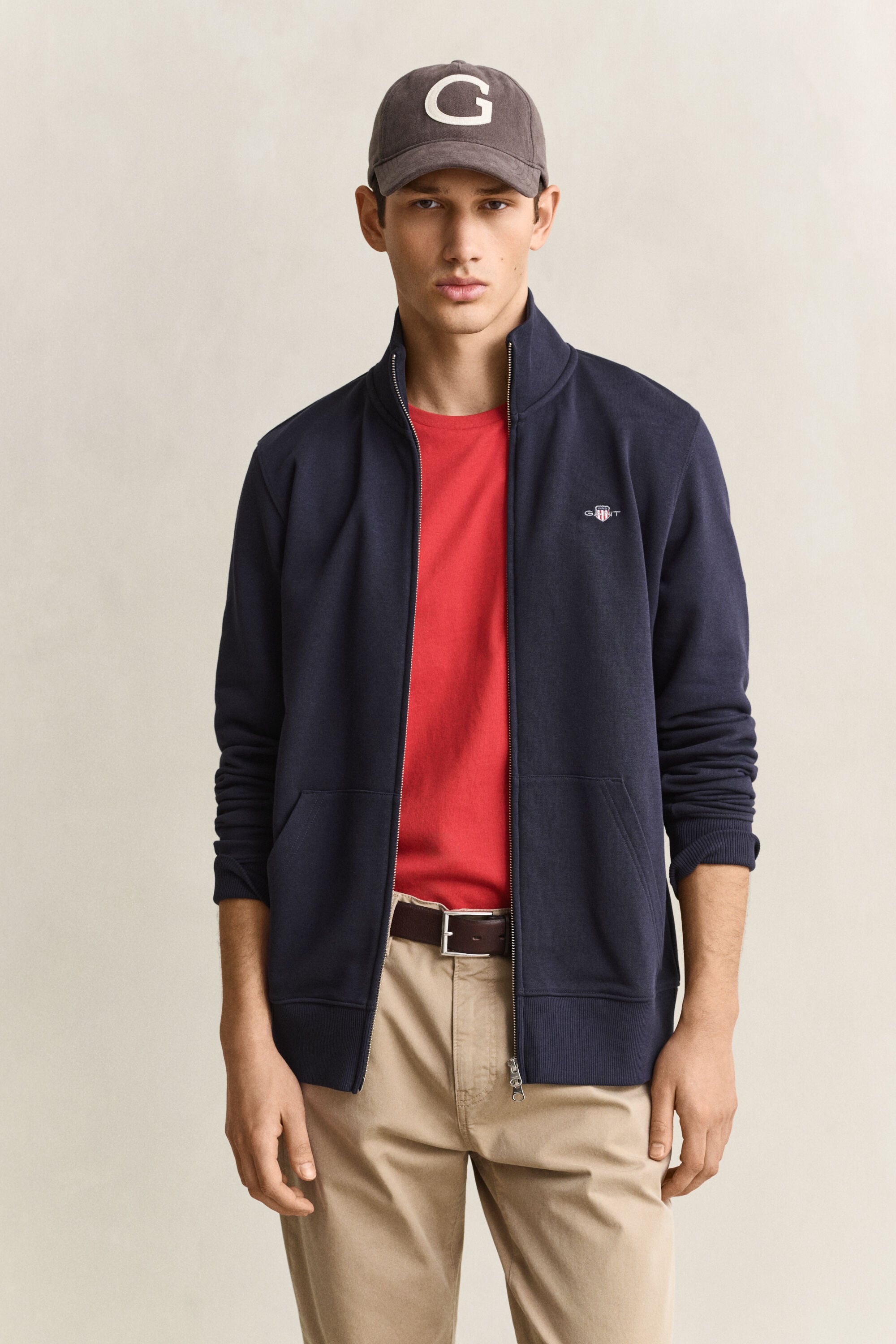 Sweat-shirt zippé avec écusson