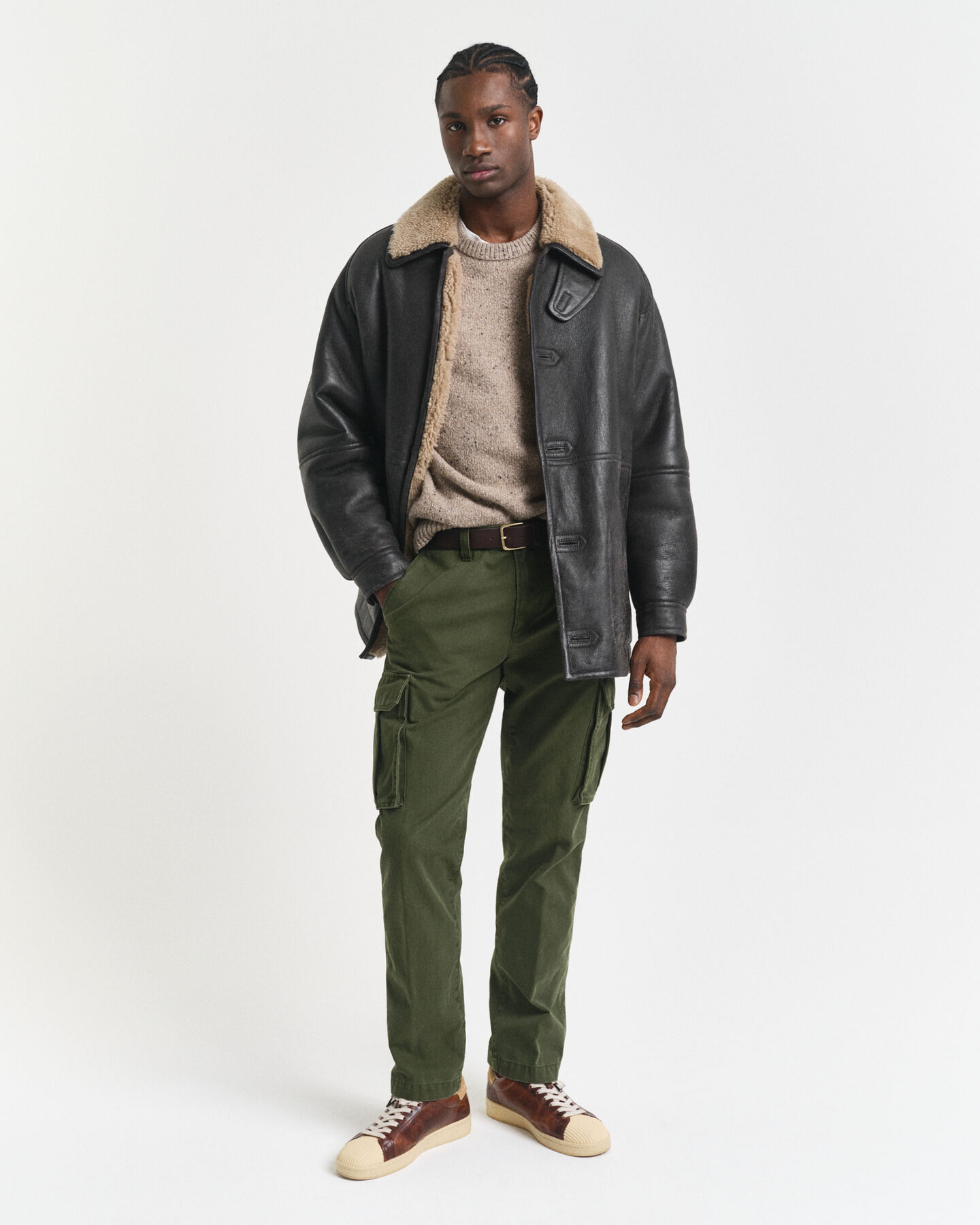 Pantalon cargo coupe regular en sergé de coton