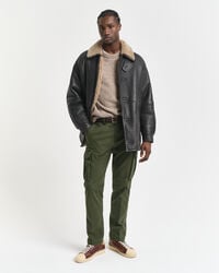 Pantalon cargo coupe regular en sergé de coton