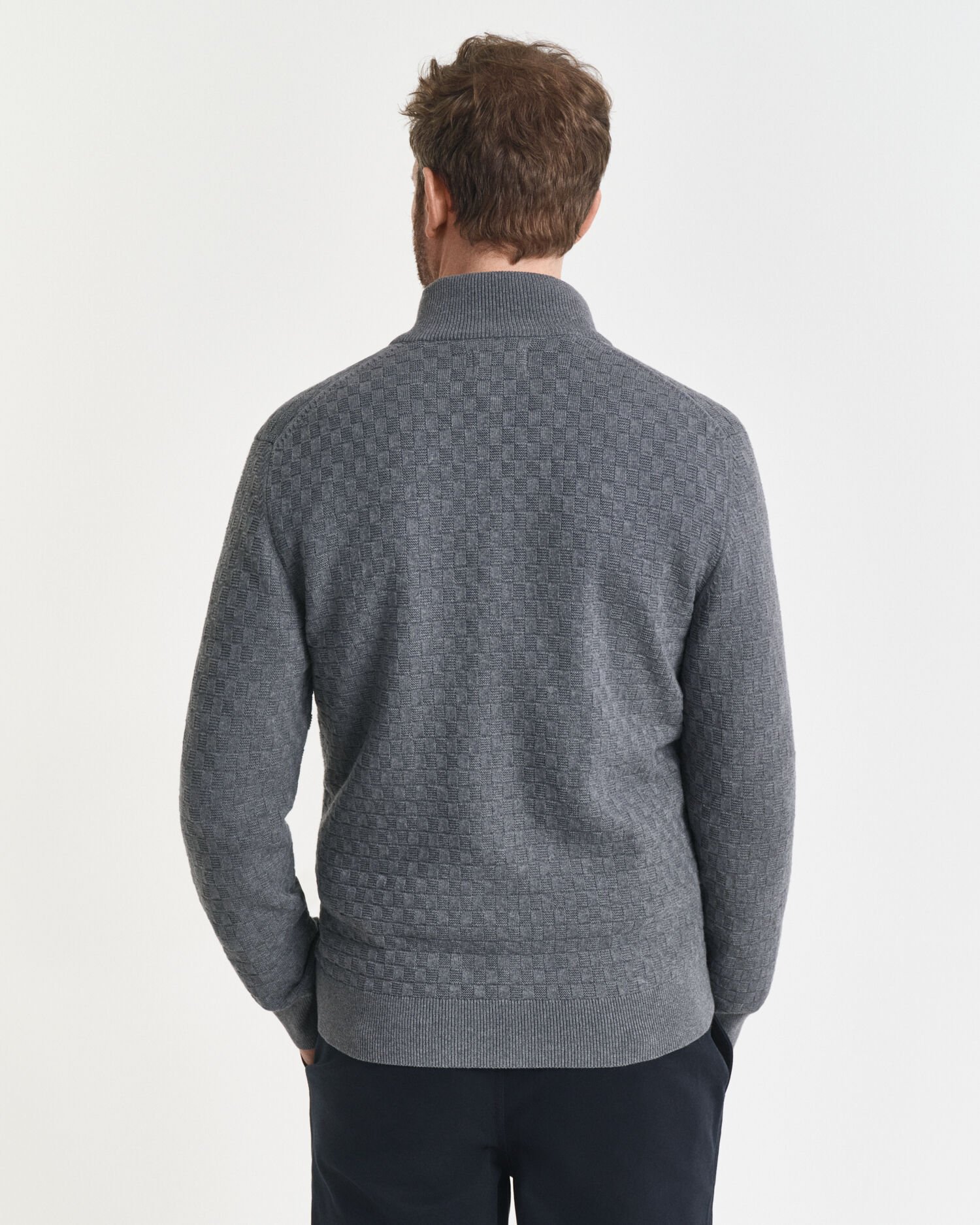 Pull zippé texturé