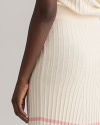 Jupe en maille c&ocirc;tel&eacute;e &agrave; rayures