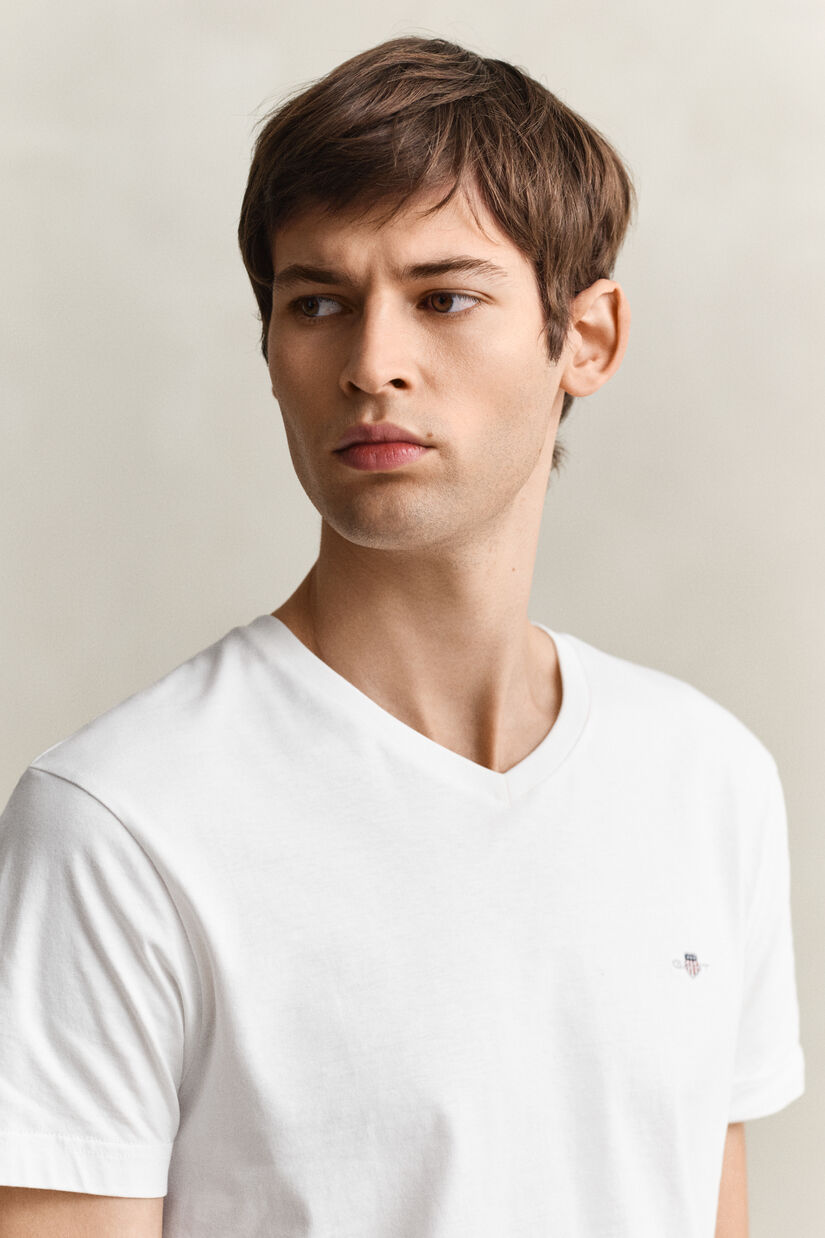 T-shirt col V coupe slim Shield