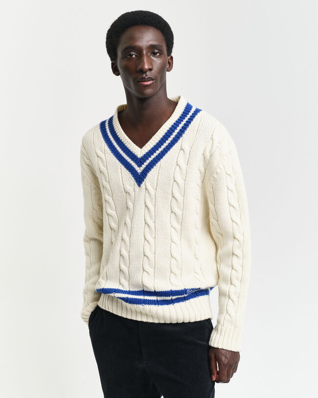 Pull col V en maille torsadée