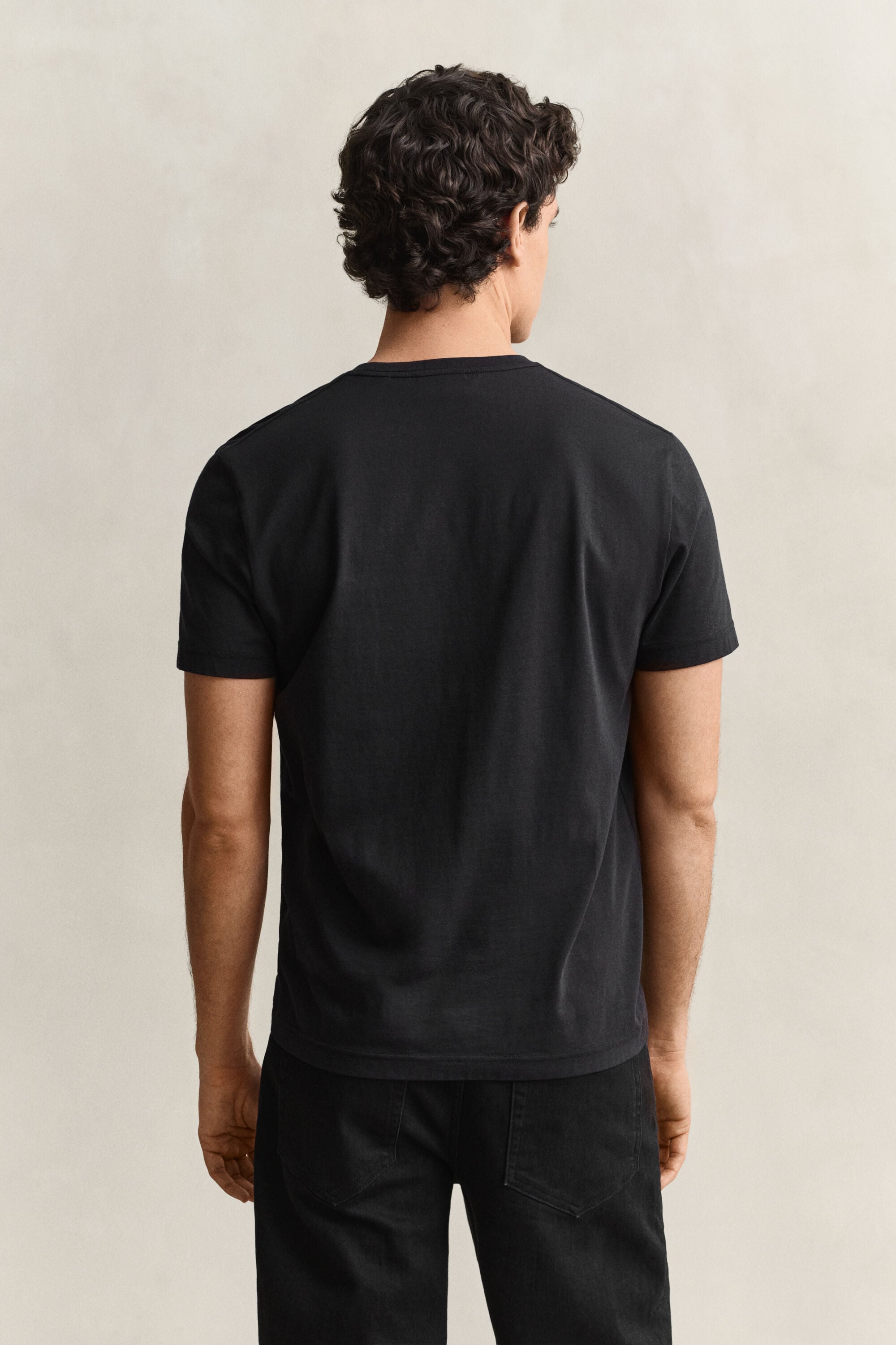 T-shirt regular avec écusson