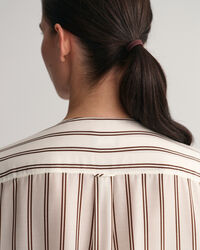 Caftan col V à rayures