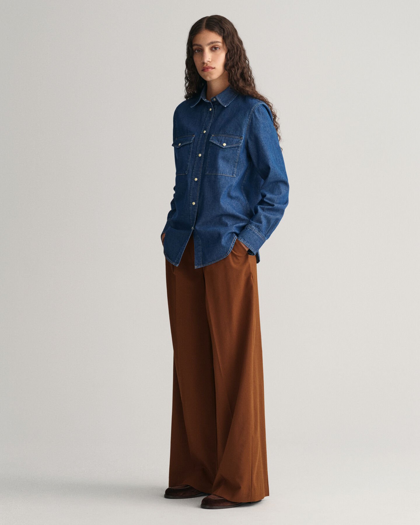 Chemise regular fit en denim