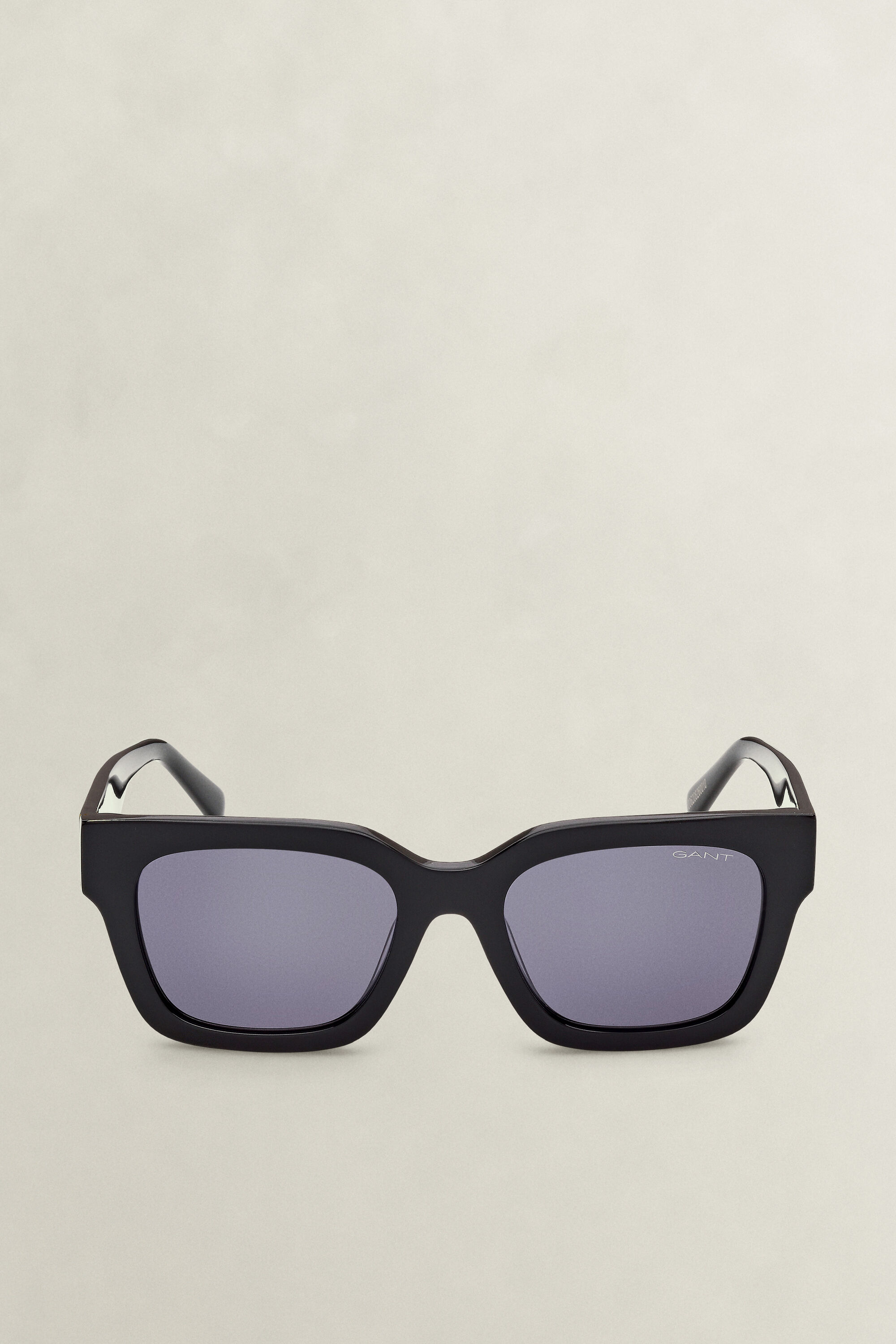 Lunettes de soleil géométriques