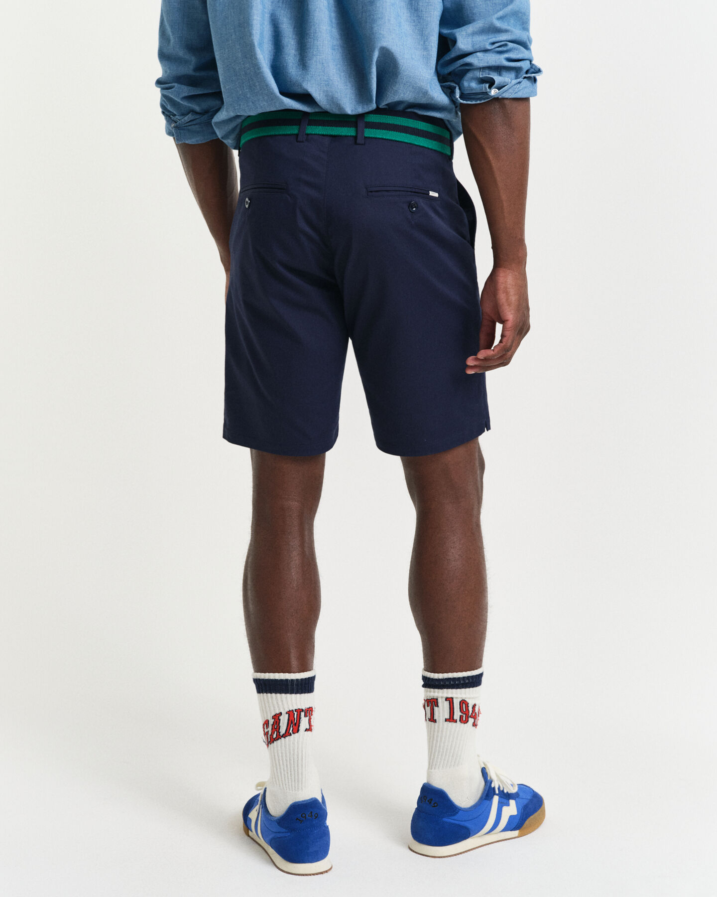 Short coupe slim sportif