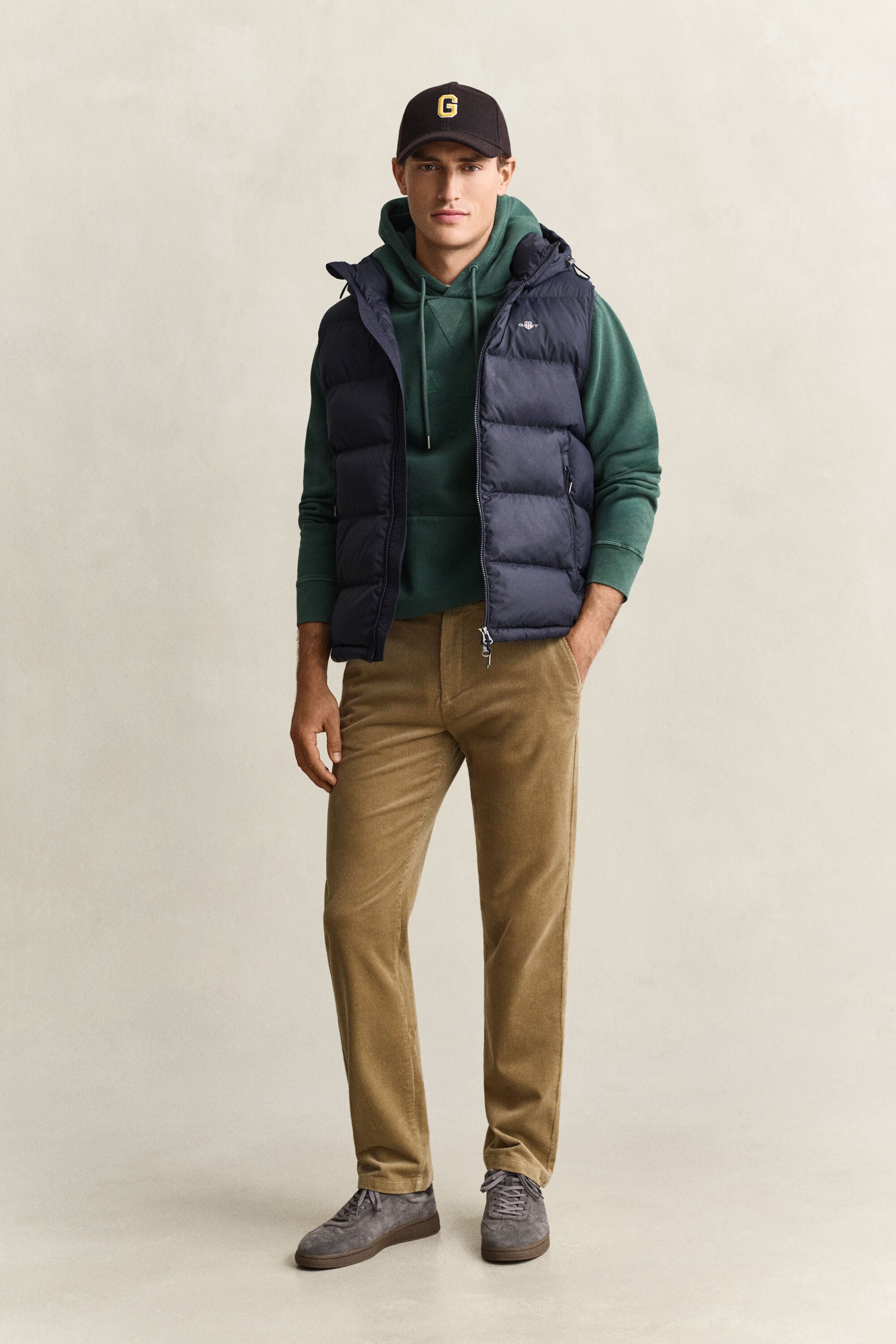 Pantalon Regular en velours côtelé