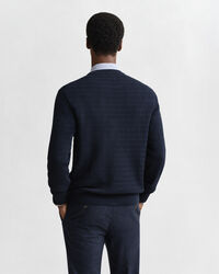 Pull col rond en maille torsadée