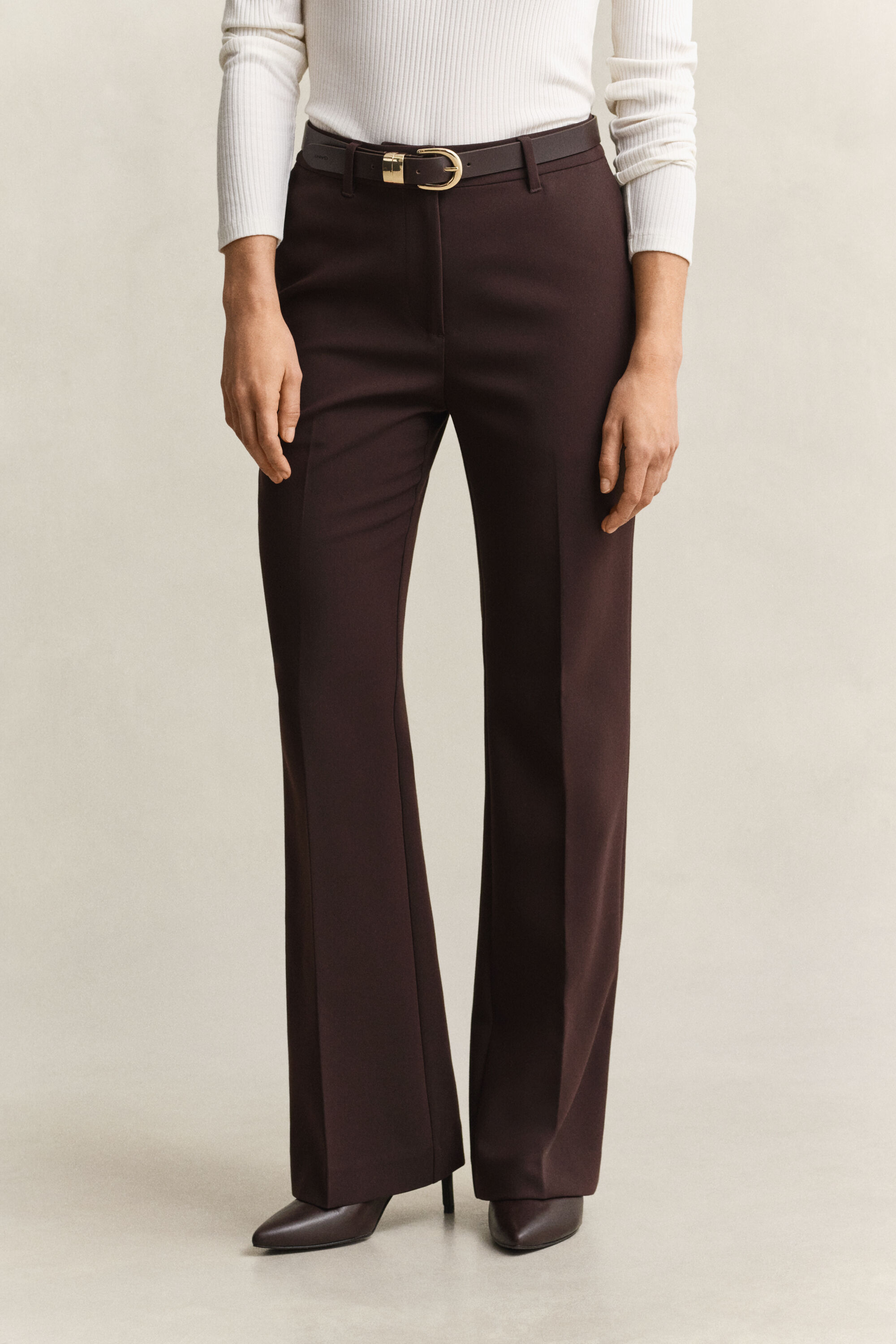Pantalon coupe slim évasé