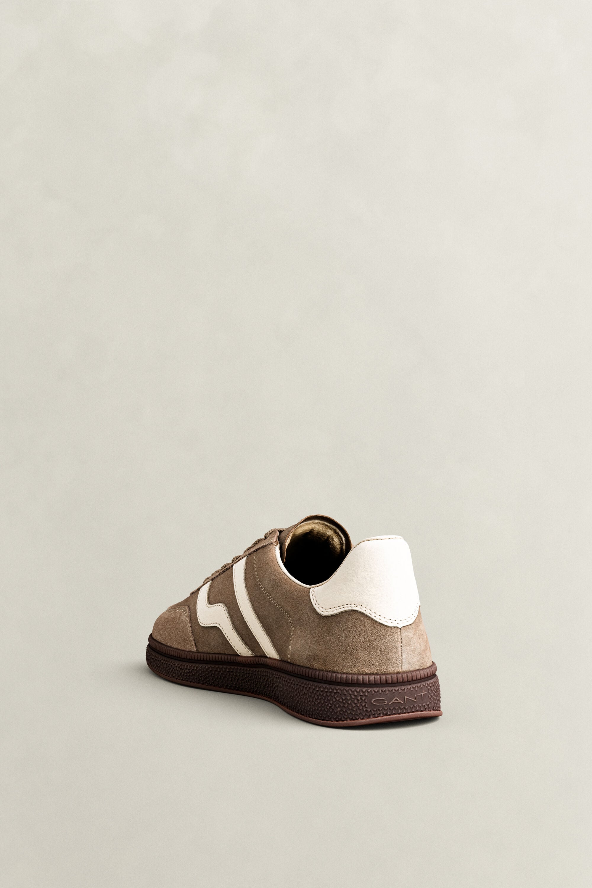 Baskets en daim Cuzmo