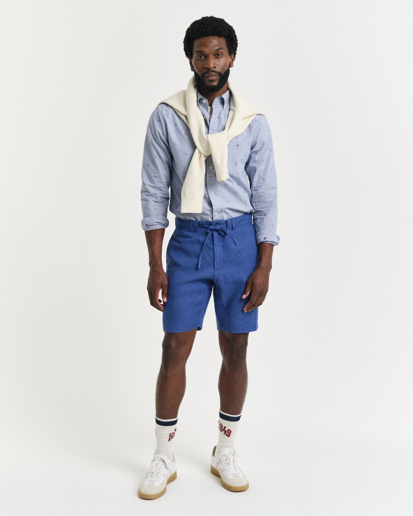 Short coupe décontractée en lin avec cordon de serrage