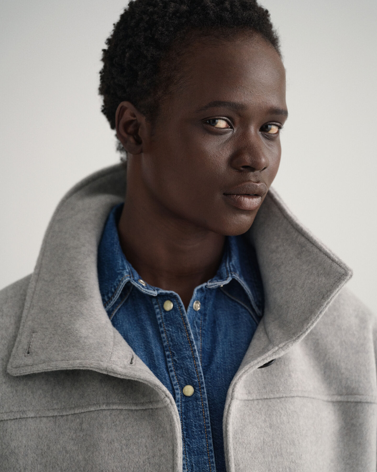 Veste courte en laine mélangée