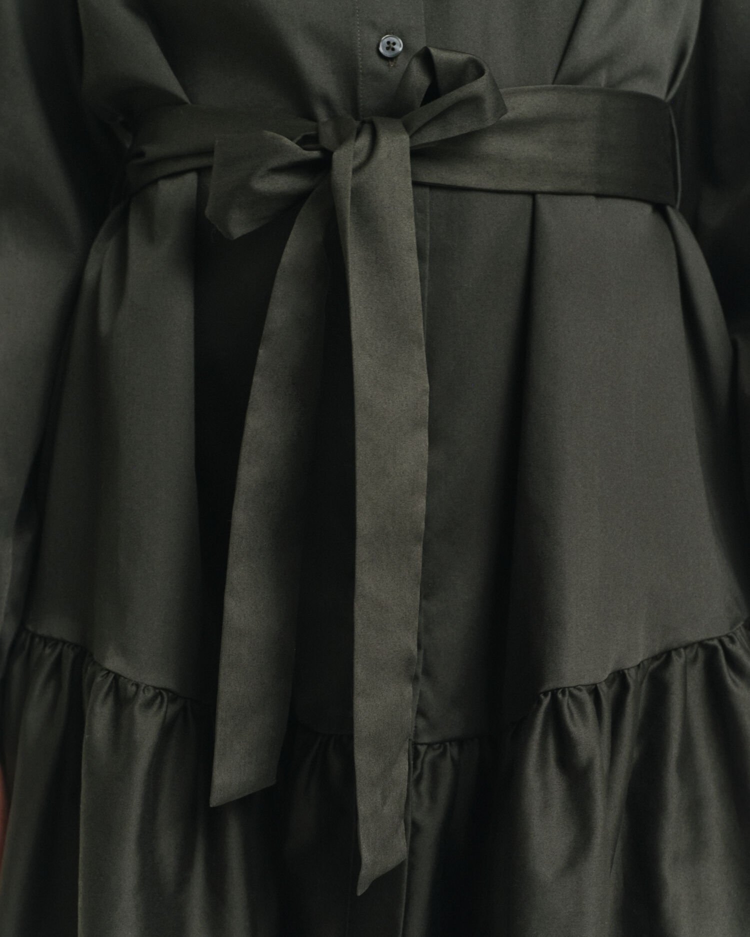 Robe en satin de coton à manches longues