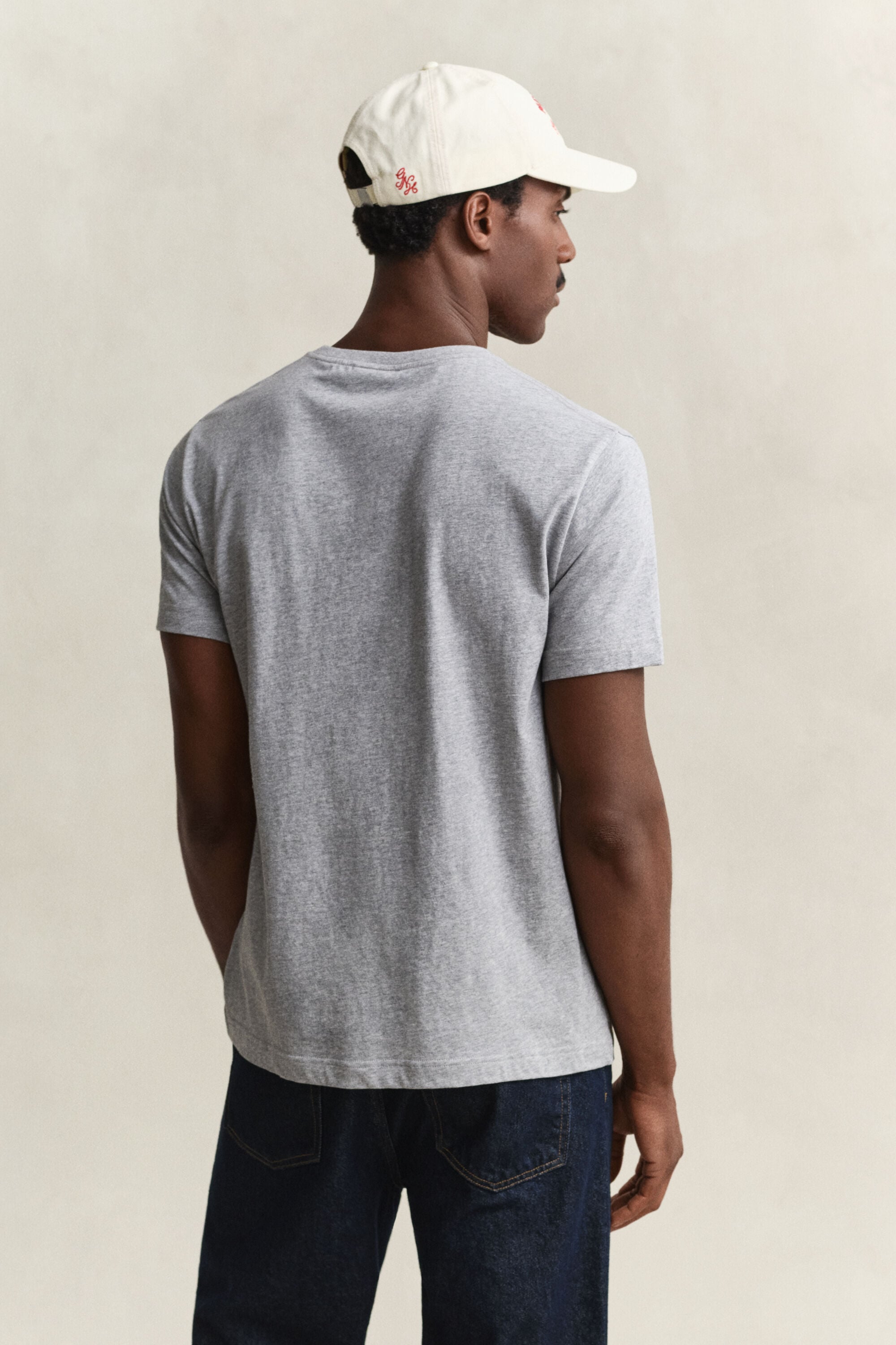 T-shirt regular avec écusson