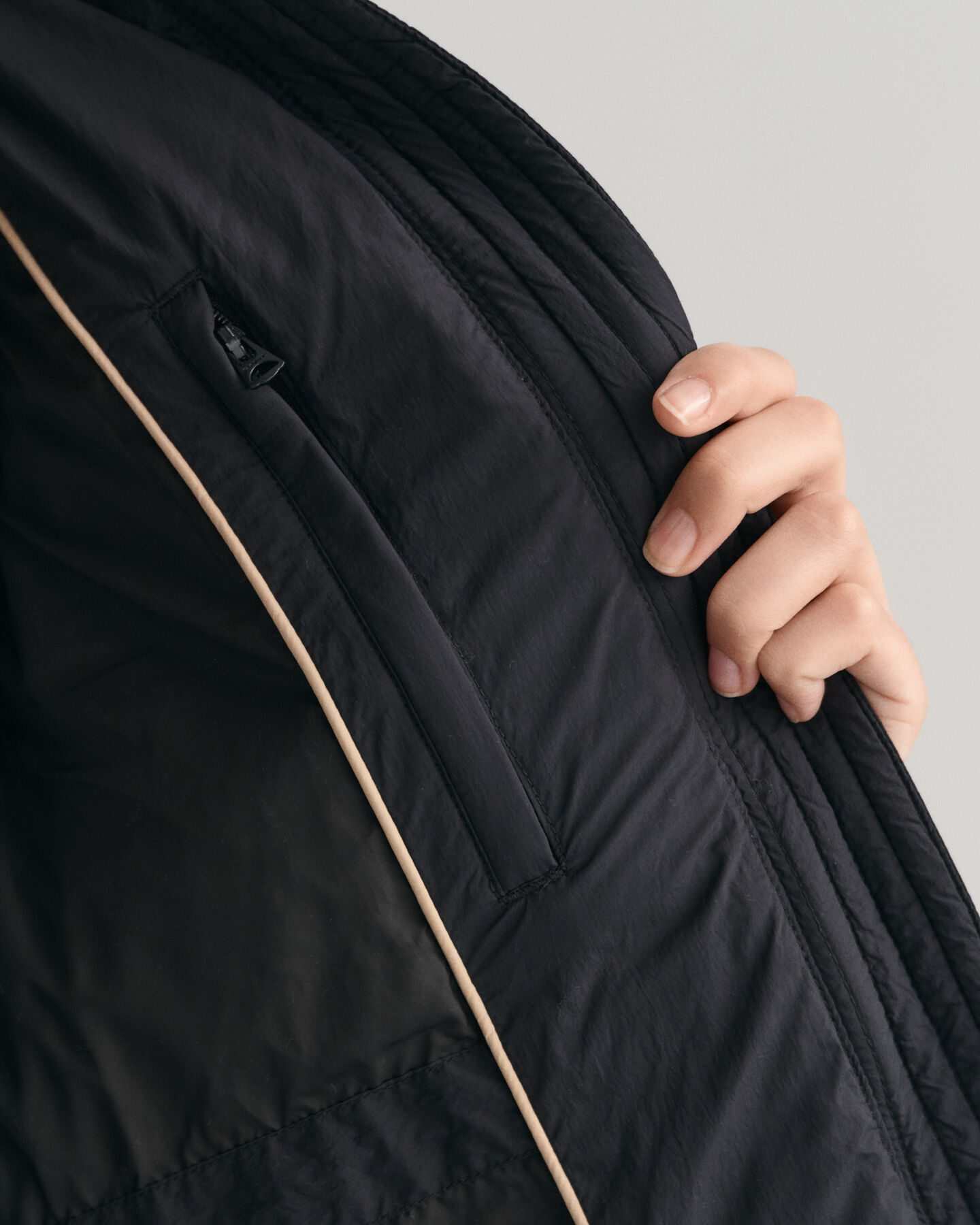 Doudoune sans manches mi-longue en duvet