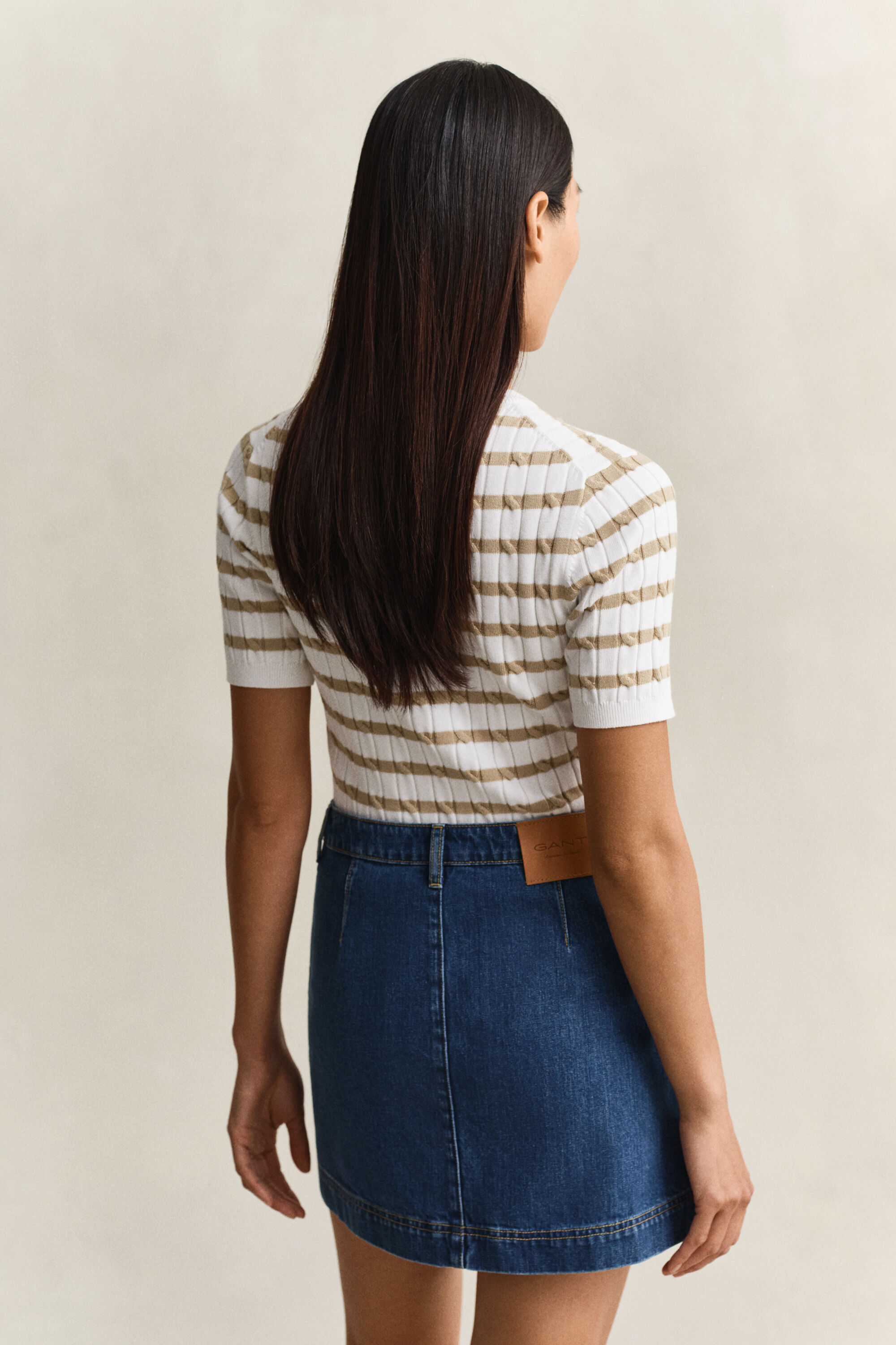 Pull à manches courtes en maille torsadée à rayures