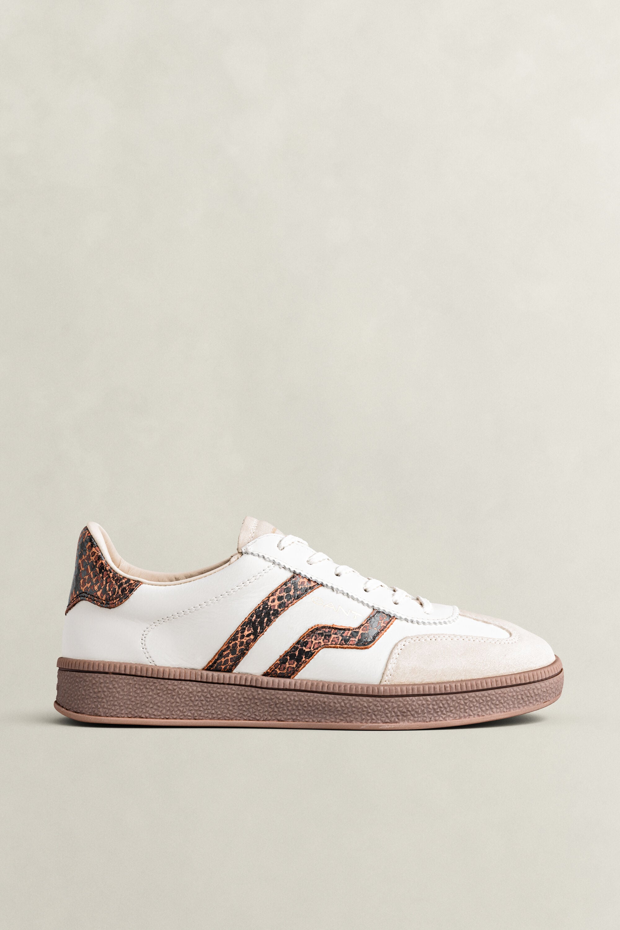 Baskets en daim et cuir Cuzima