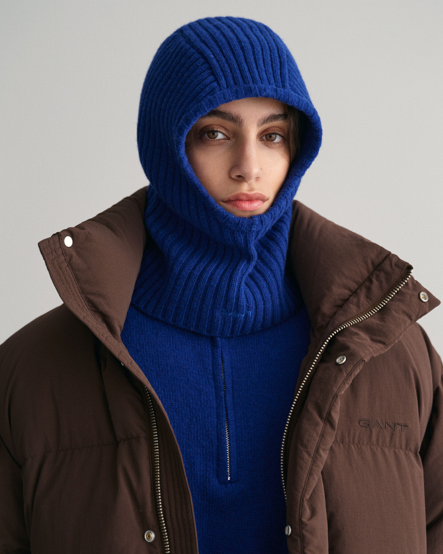 Cagoule en laine tricotée