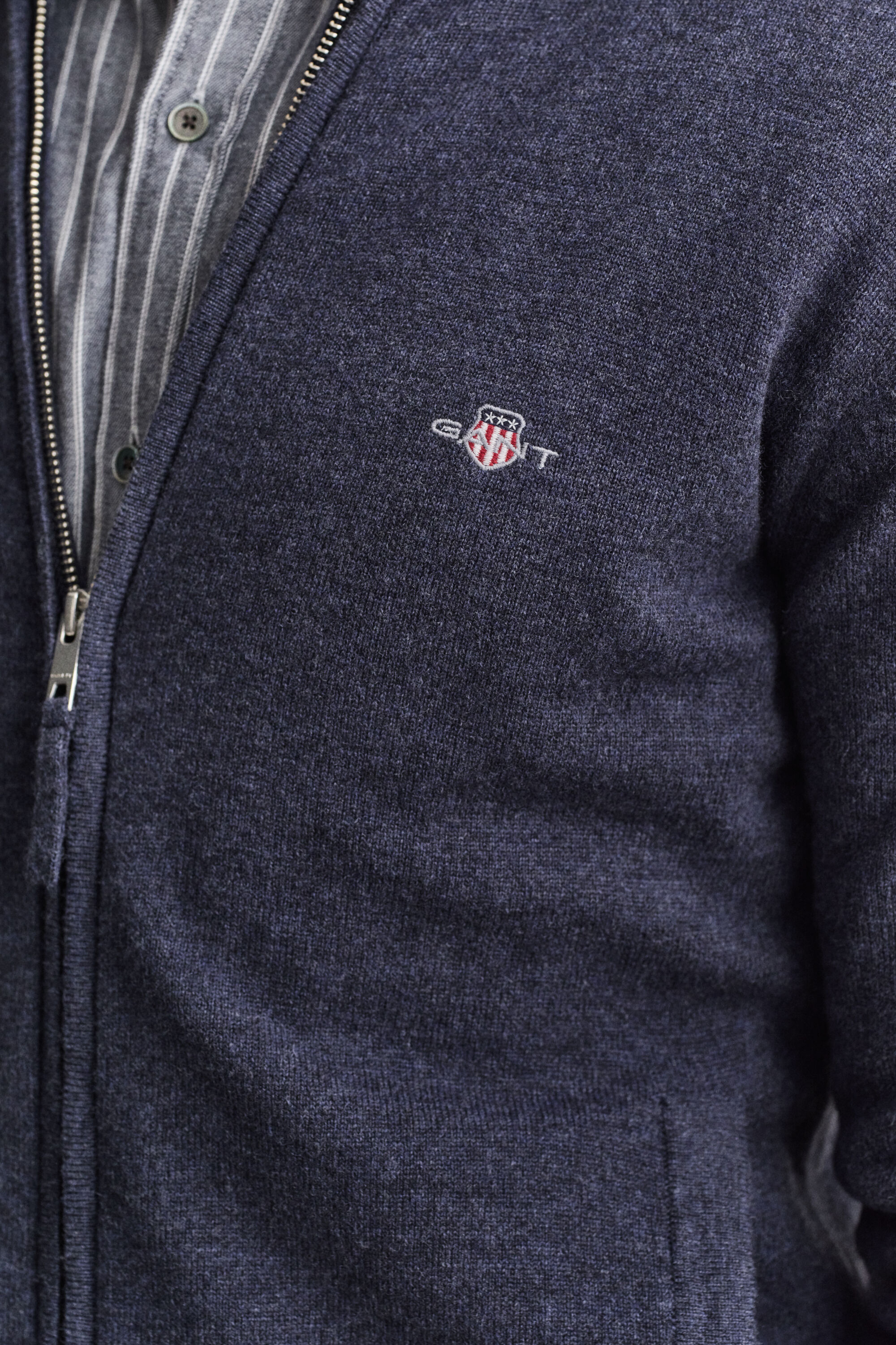 Cardigan zippé en laine d’agneau