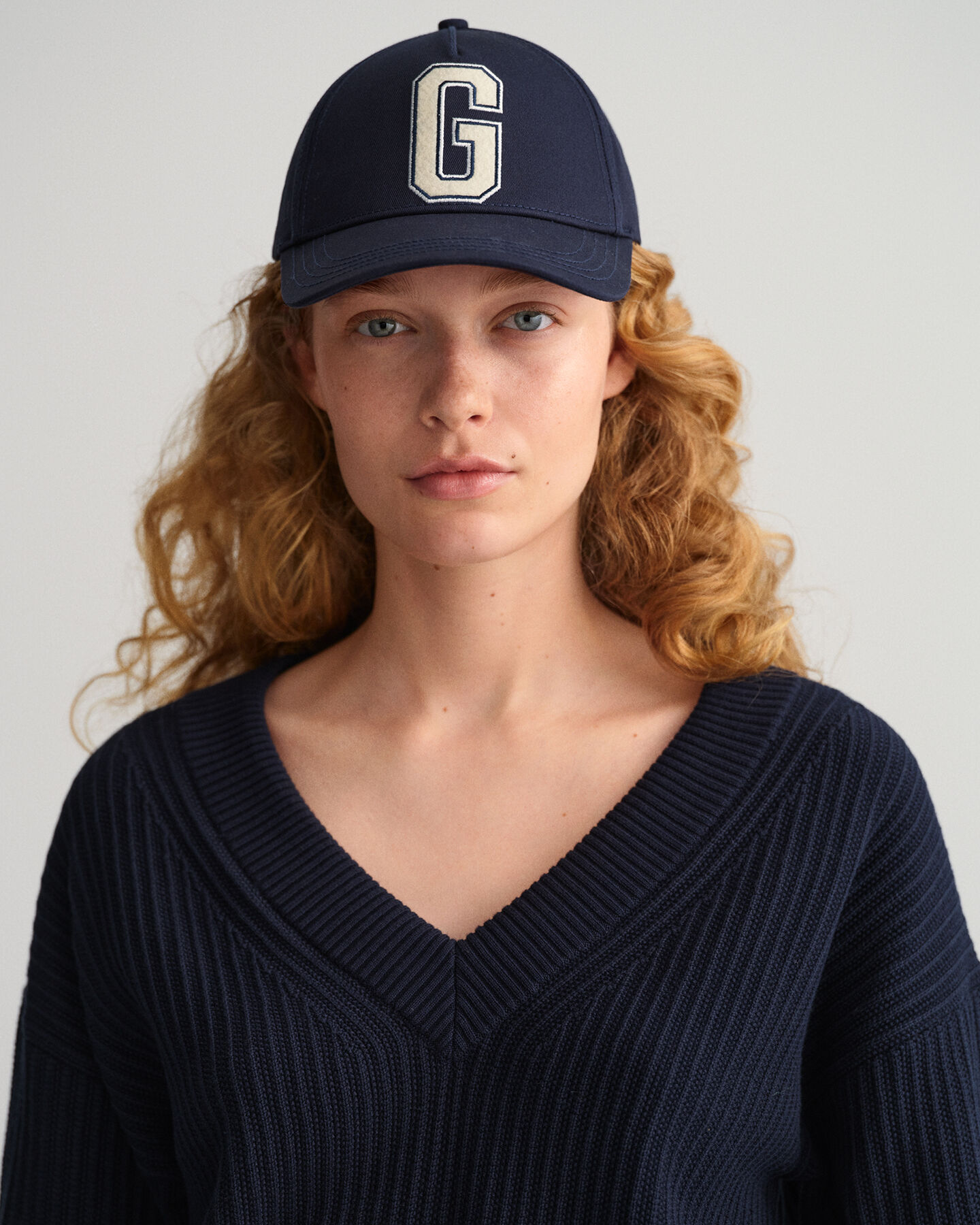 Pull col V en coton c&ocirc;tel&eacute;