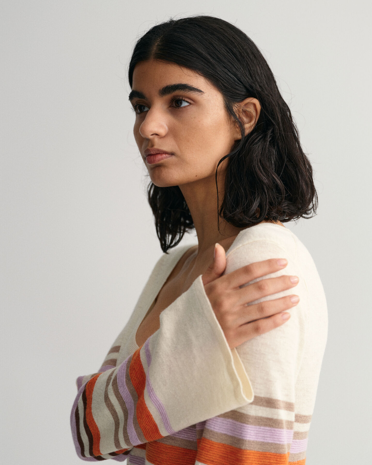 Robe ras du cou &agrave; rayures multicolores