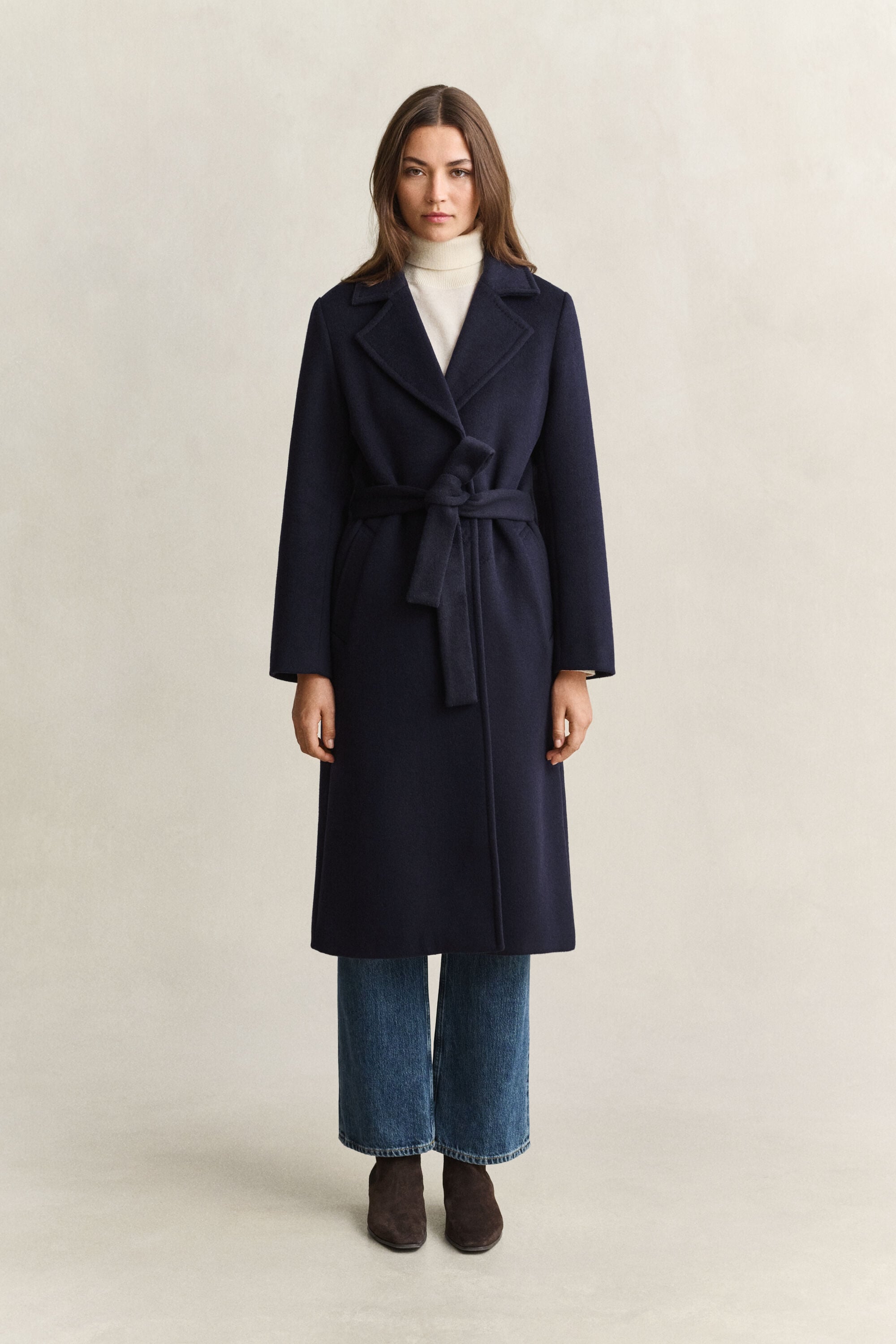 Manteau en laine mélangée avec ceinture